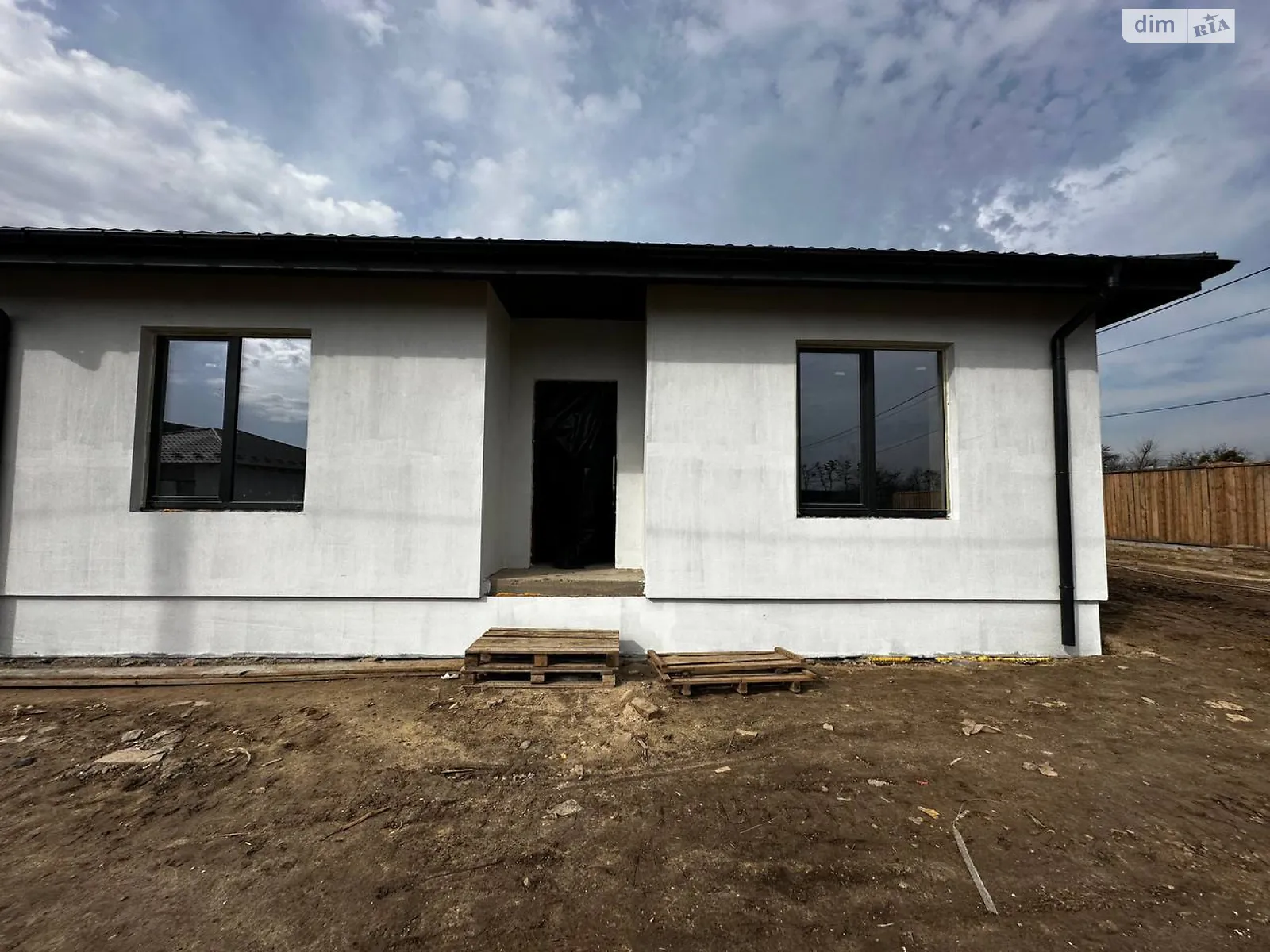 Продается одноэтажный дом 96 кв. м с балконом, цена: 76800 $ - фото 1
