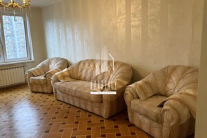 Продажа квартиры, Киев, р‑н. Саперная Слободка, Феодосийский переулок, дом 14