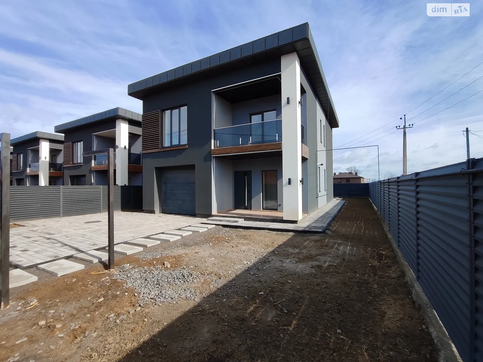 Продається будинок 2 поверховий 210 кв. м з каміном, цена: 185000 $ - фото 1