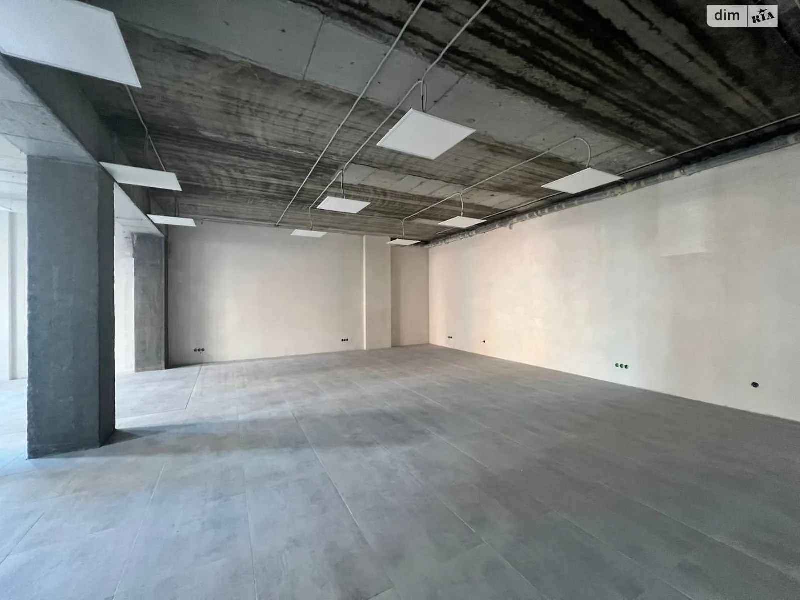 Продается офис 94 кв. м в бизнес-центре, цена: 75200 $ - фото 1