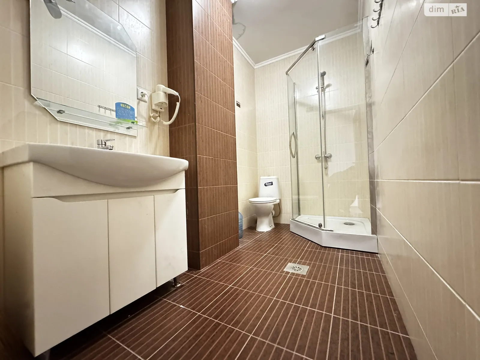 Продається 1-кімнатна квартира 34 кв. м у Хмільнику, вул. Курортна, 10 - фото 1