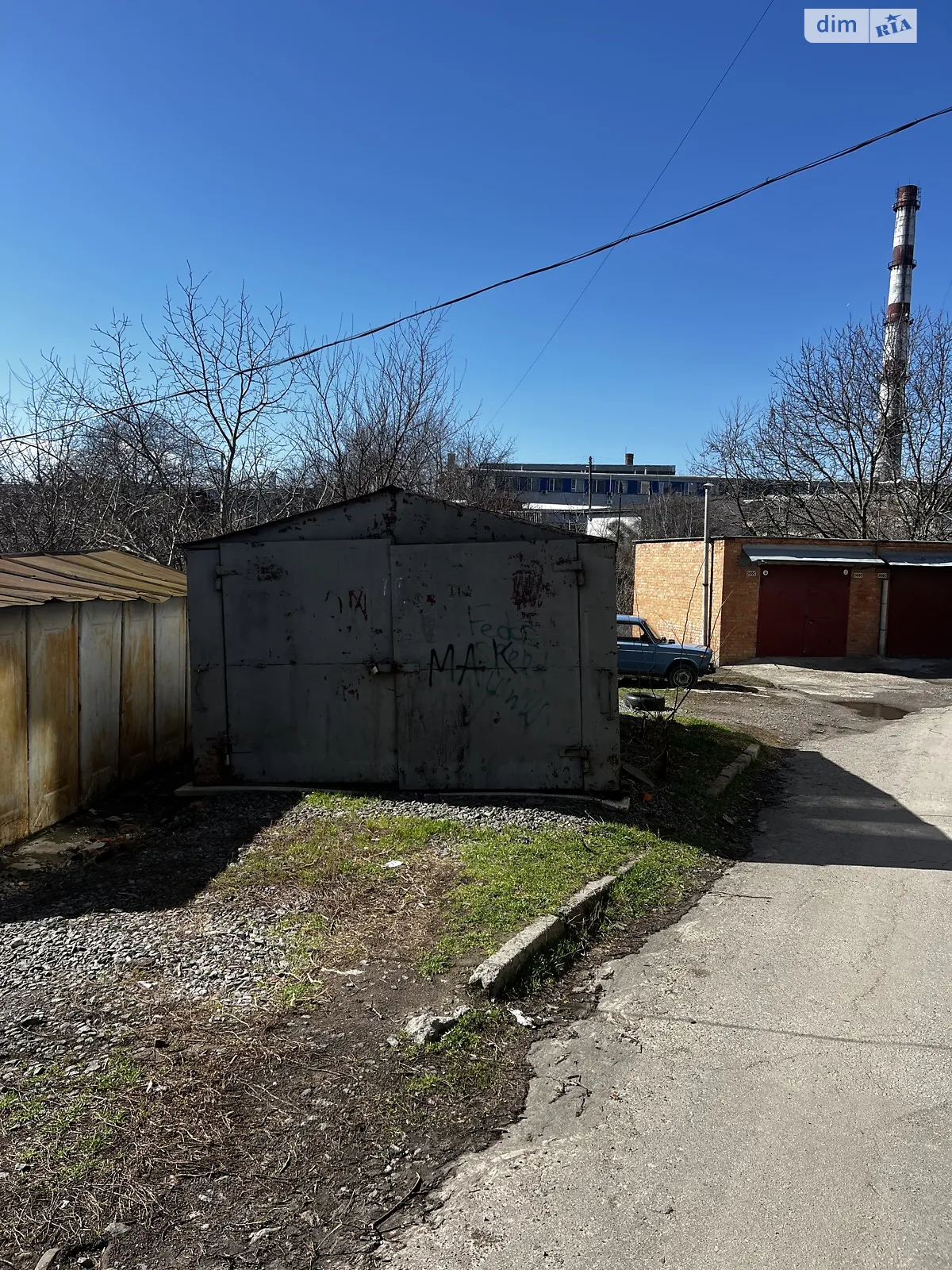 Сдается в аренду отдельно стоящий гараж универсальный на 20 кв. м, цена: 2000 грн - фото 1