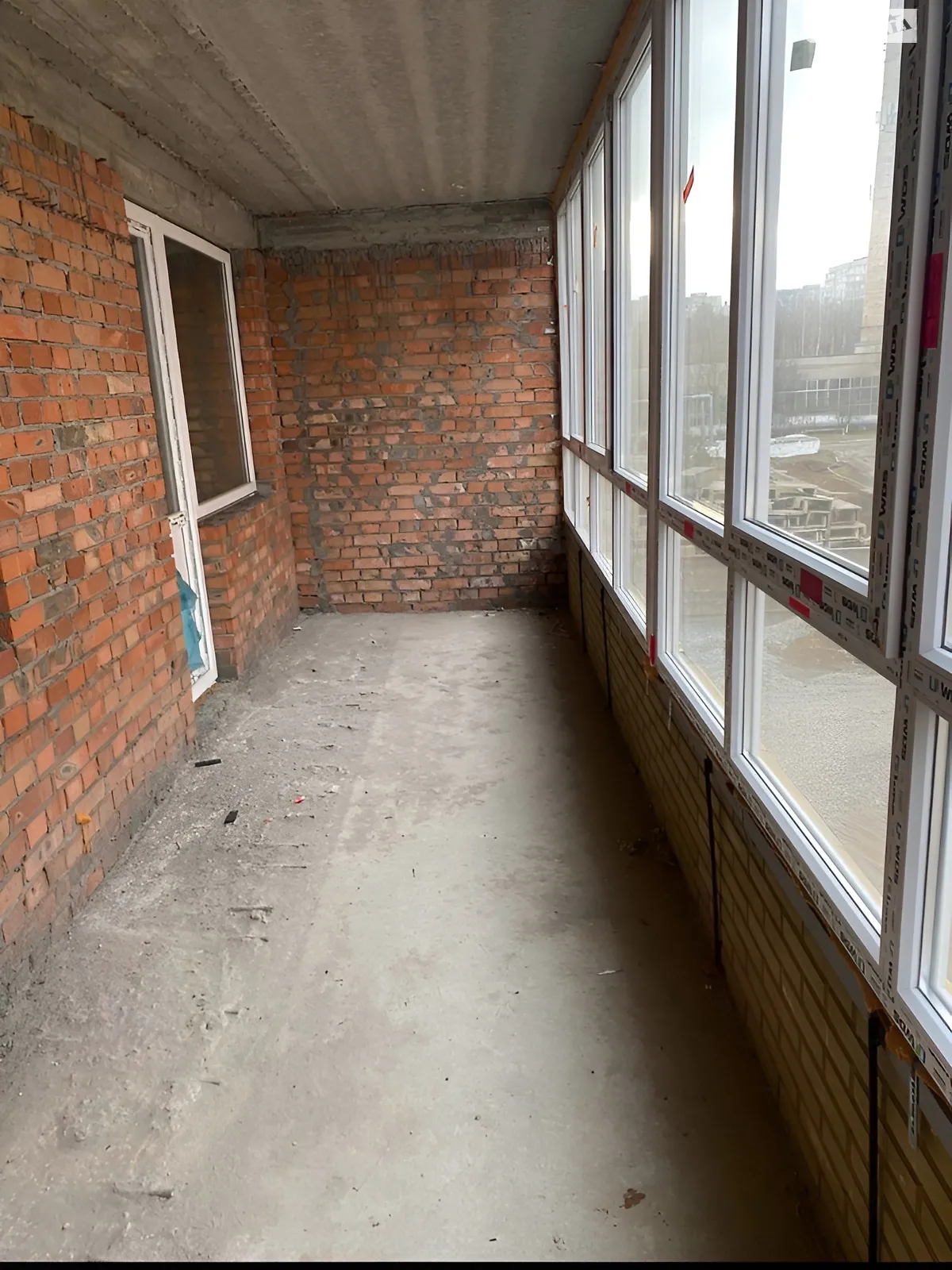 Продается 3-комнатная квартира 82 кв. м в Хмельницком, ул. Озерная, 6/1 - фото 1