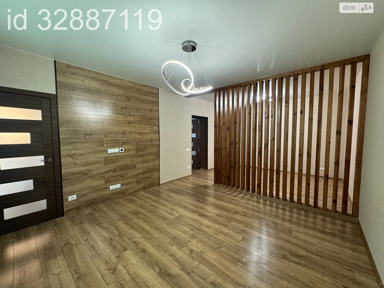 Продается 1-комнатная квартира 56 кв. м в Николаеве, ул. Лазурная, 5 корпус 16 - фото 1