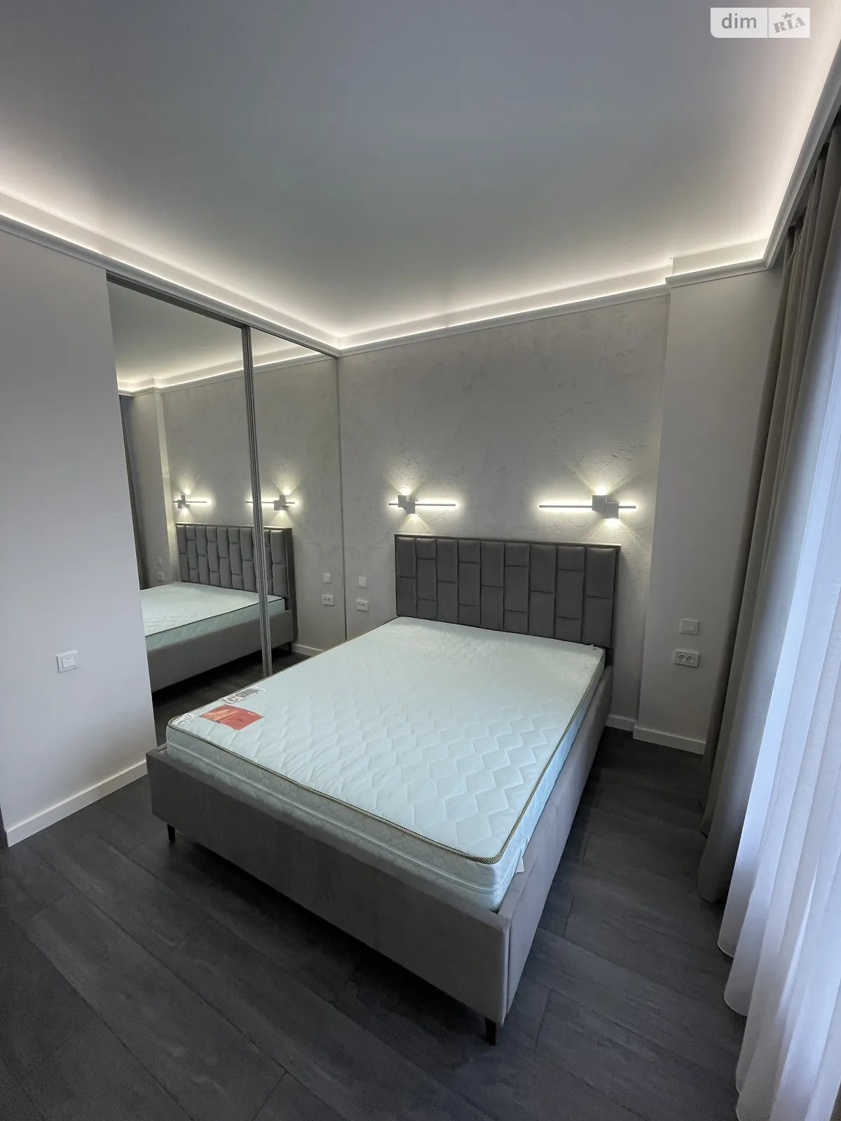 Продается 1-комнатная квартира 44 кв. м в Днепре, ул. Костомаровская, 1А - фото 1