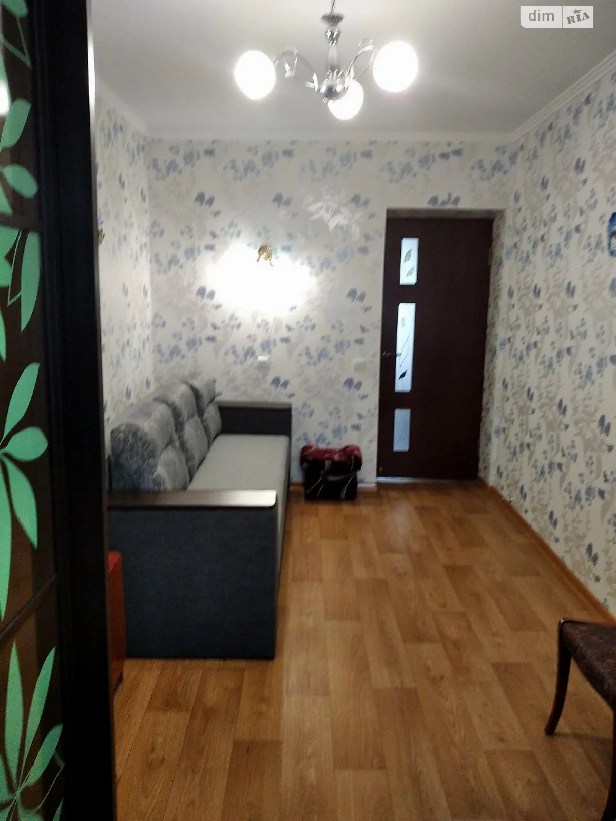 Продается 3-комнатная квартира 57 кв. м в Ватутино, ул. Юбилейна, 4 - фото 1