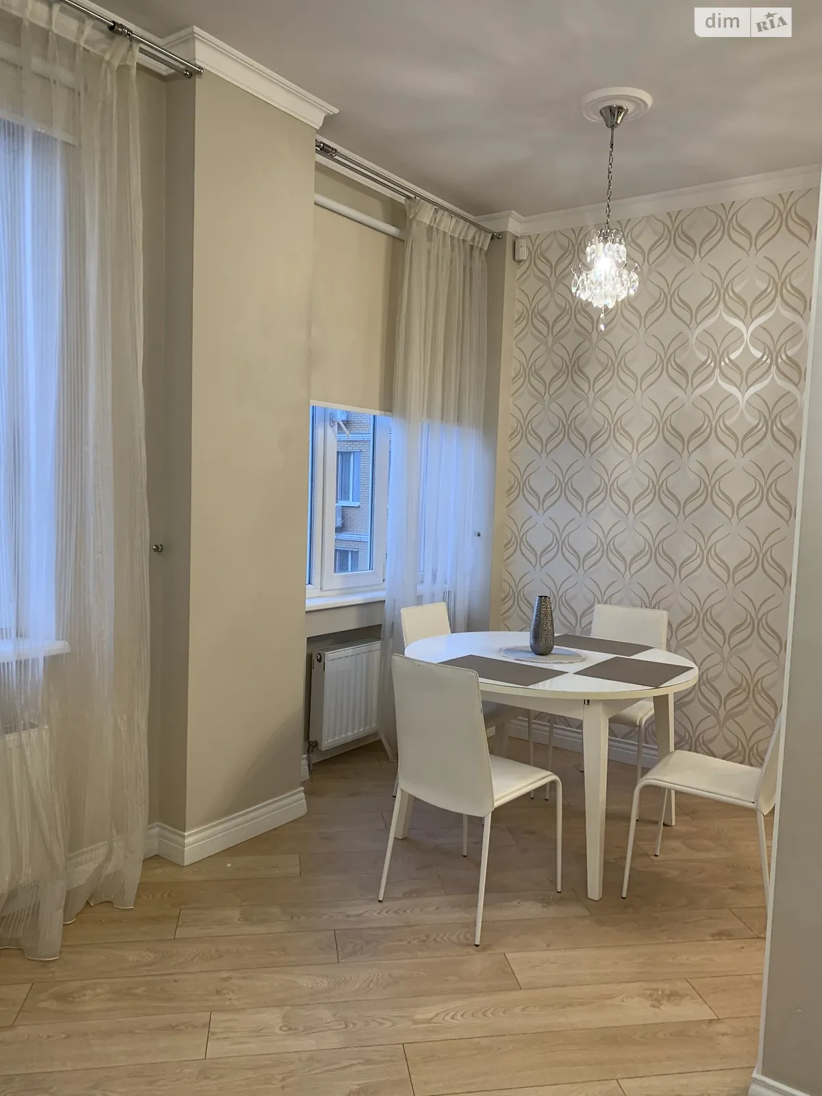 Здається в оренду 2-кімнатна квартира 85 кв. м у Одесі, вул. Базарна - фото 1