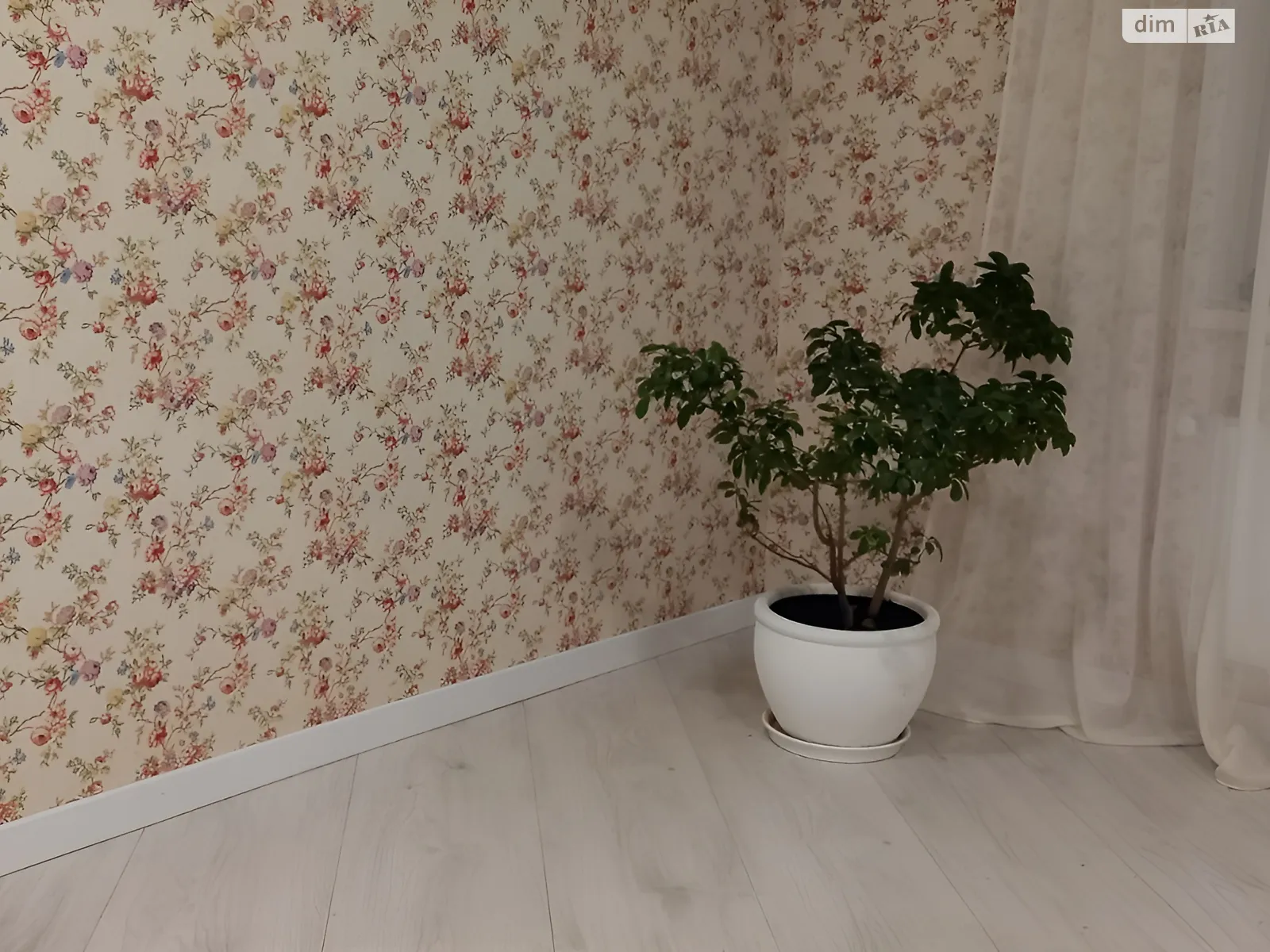Продается дом на 3 этажа 148.6 кв. м с бассейном, цена: 135000 $ - фото 1