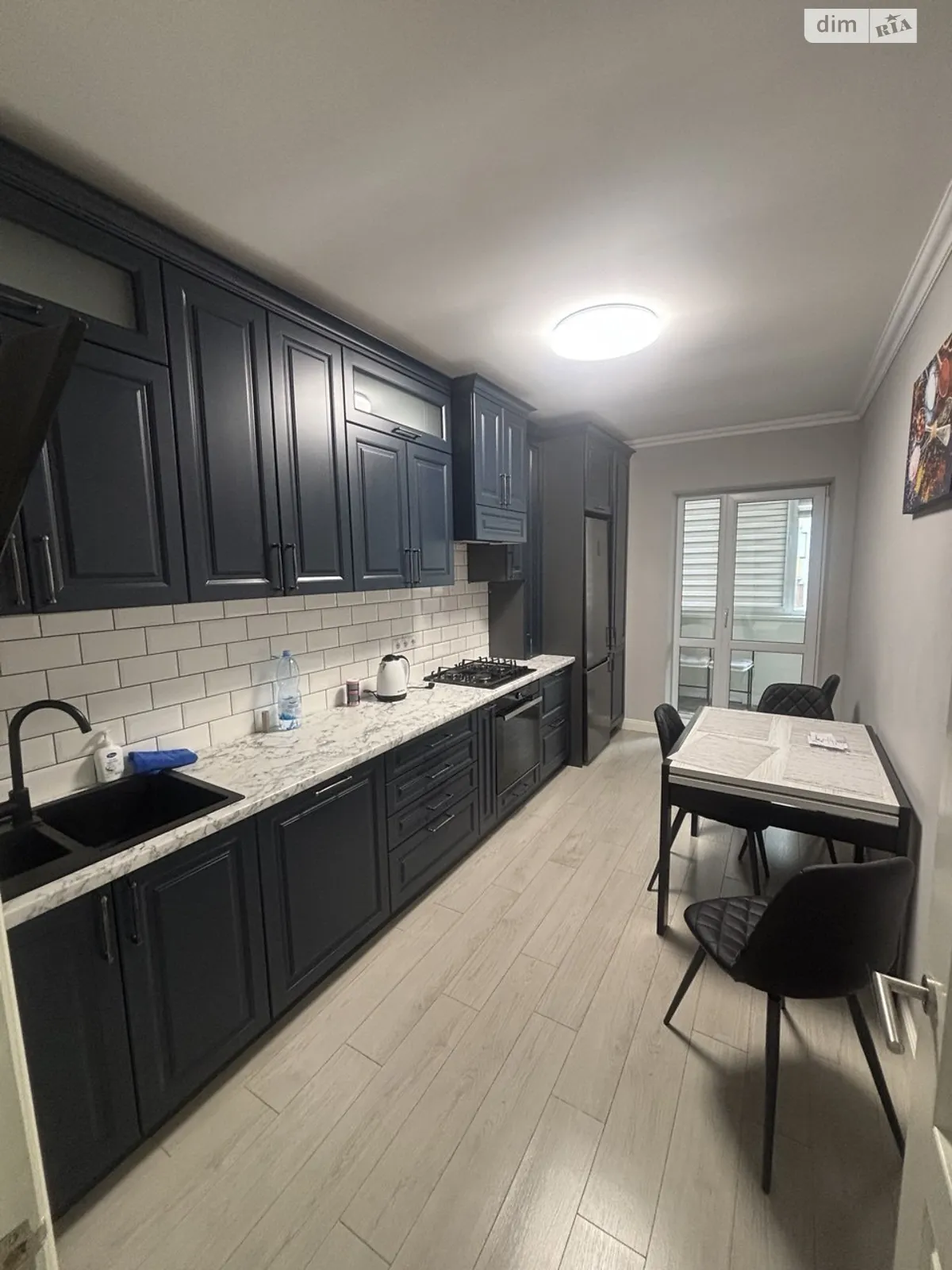 Продается 2-комнатная квартира 63.9 кв. м в Ивано-Франковске, ул. Билозира, 10 - фото 1