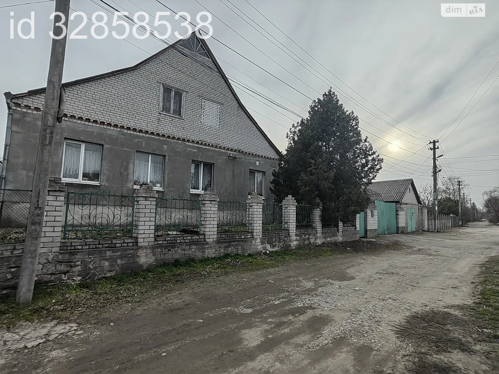 Продается одноэтажный дом 188 кв. м с верандой, цена: 75000 $ - фото 1