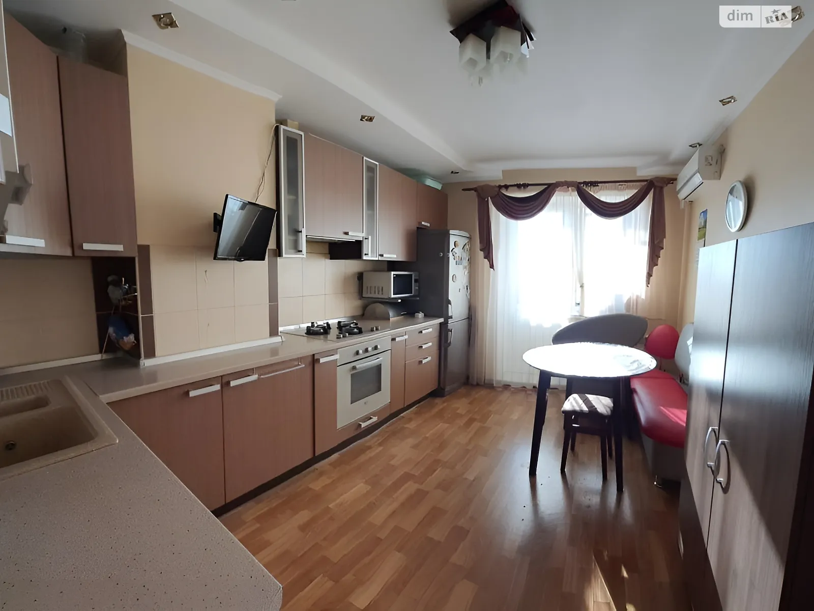 Продається 2-кімнатна квартира 66.6 кв. м у Бучі, вул. Пушкінська - фото 1