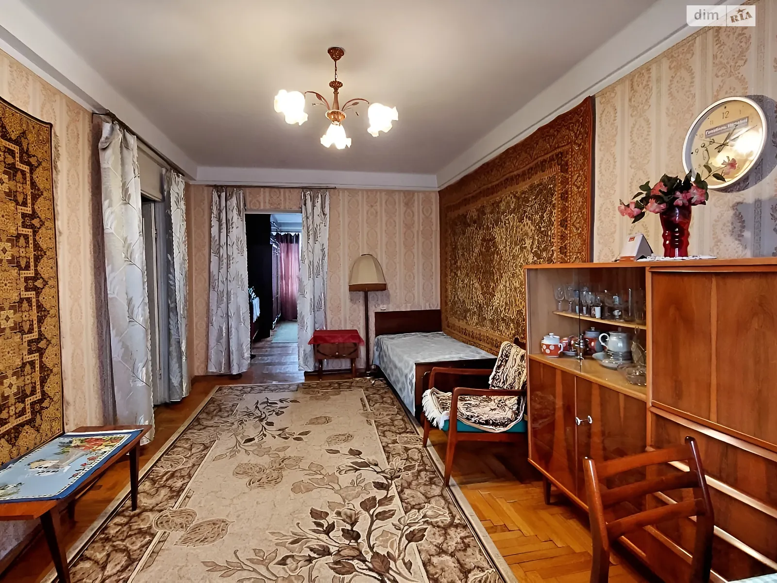 3-комнатная квартира 68 кв. м в Запорожье - фото 1