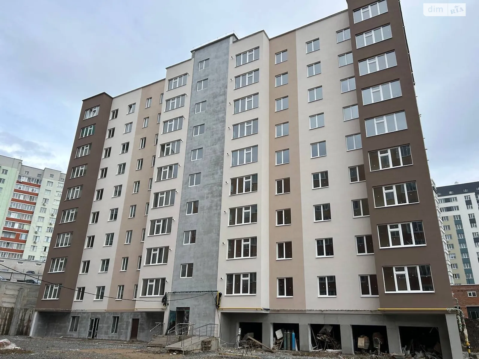Продається 2-кімнатна квартира 65 кв. м у Хмельницькому, вул. Кармелюка, 5/8 - фото 1