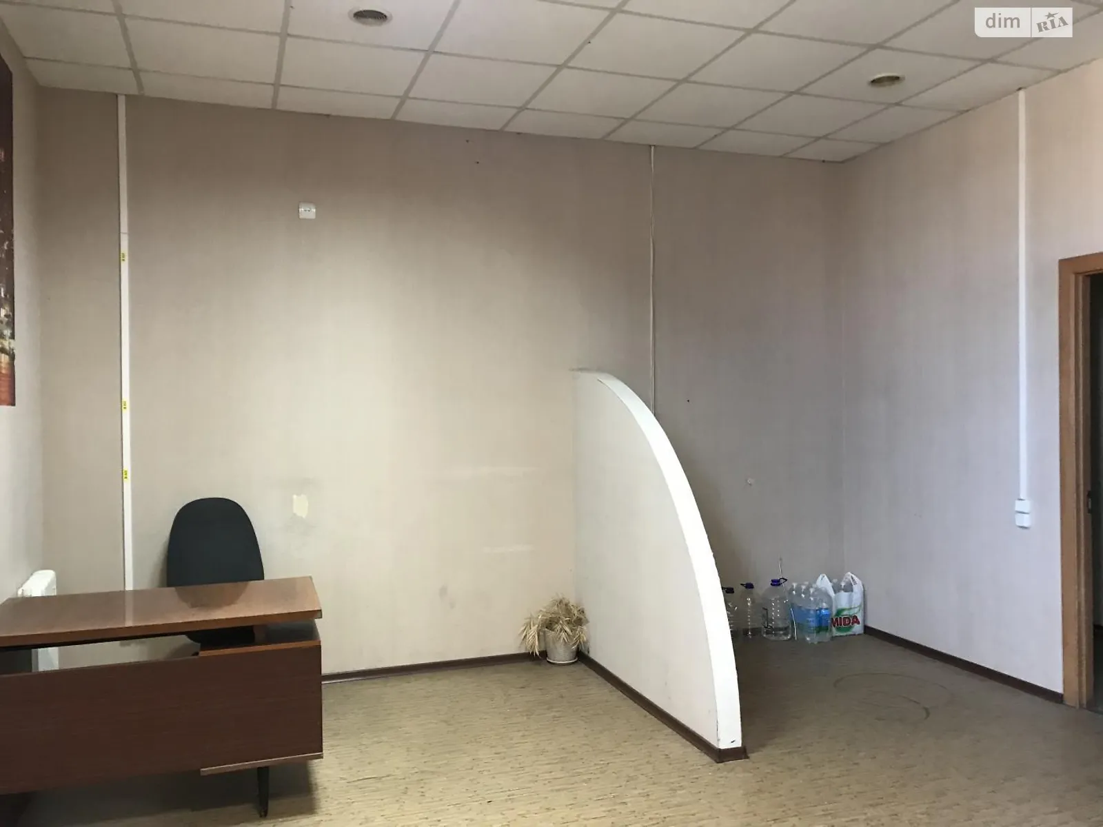 Сдается в аренду помещения свободного назначения 25 кв. м в 3-этажном здании, цена: 3750 грн - фото 1