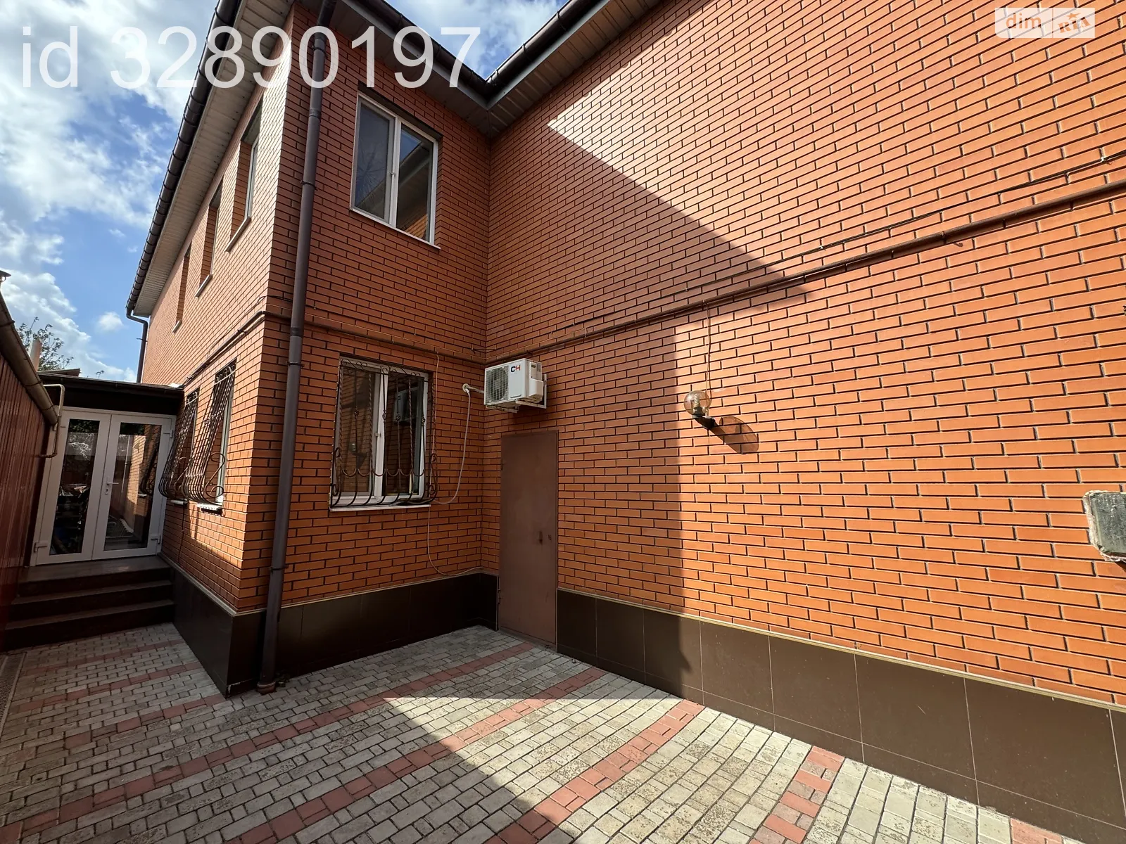 Продається будинок 2 поверховий 157.1 кв. м з каміном, цена: 129000 $ - фото 1