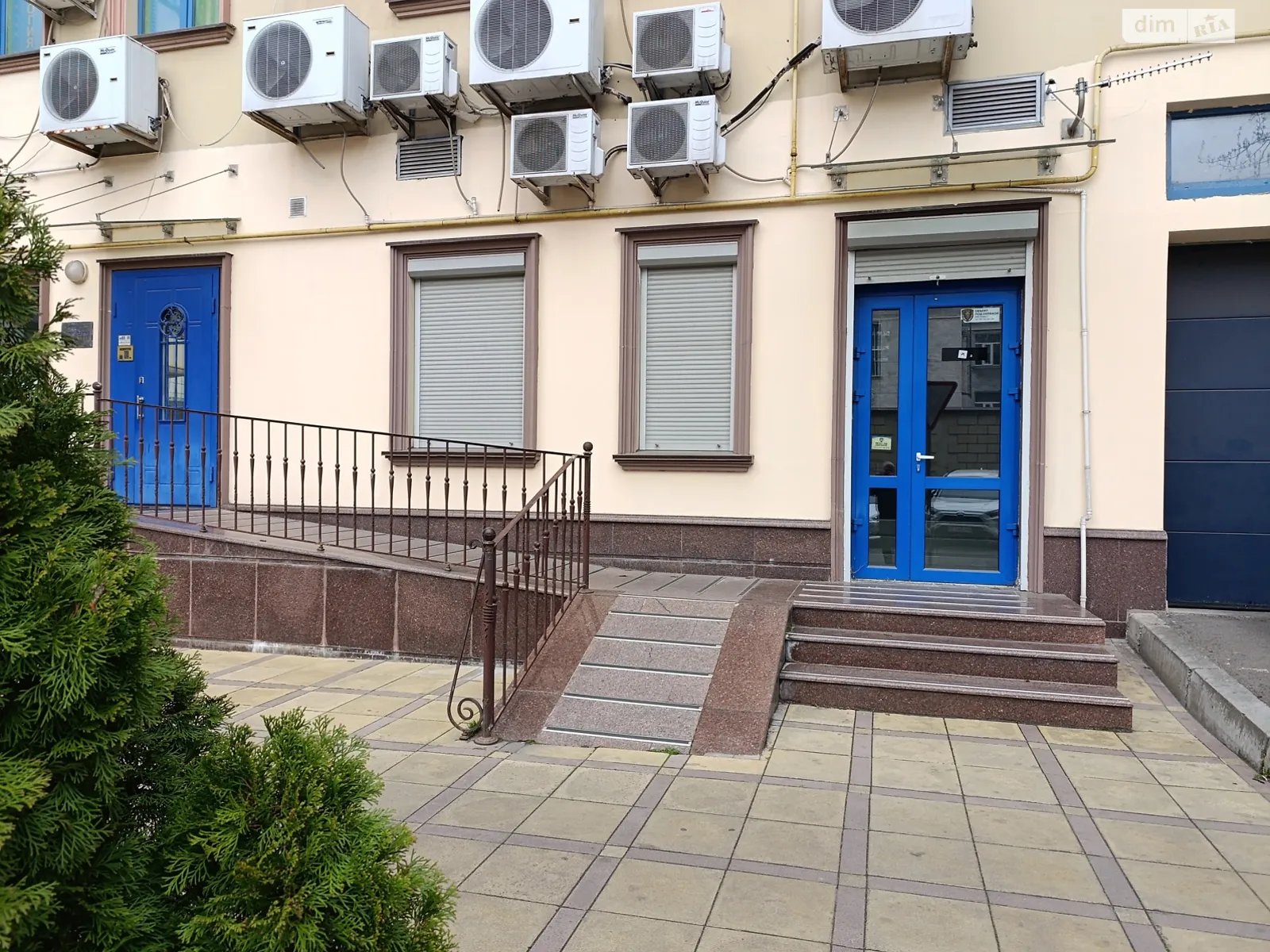 Сдается в аренду офис 350 кв. м в бизнес-центре, цена: 122500 грн - фото 1