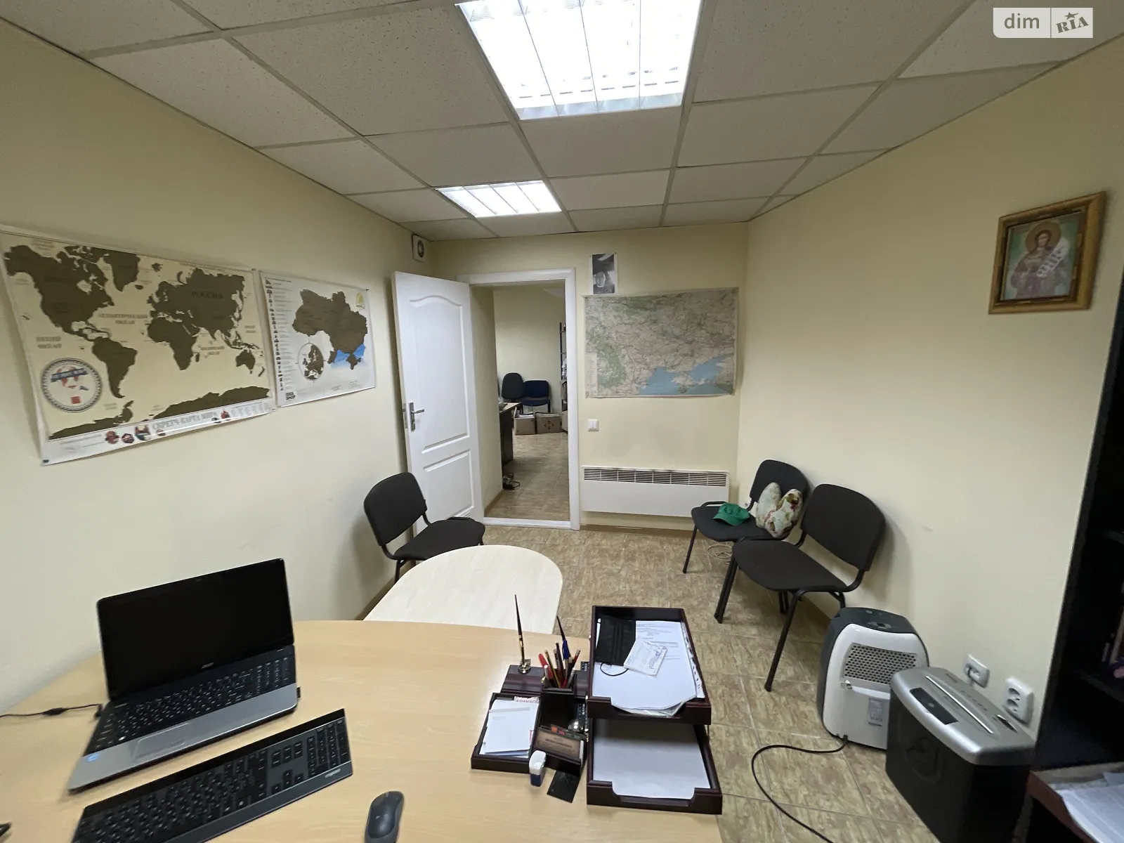 Здається в оренду офіс 70 кв. м в бізнес-центрі, цена: 400 $ - фото 1