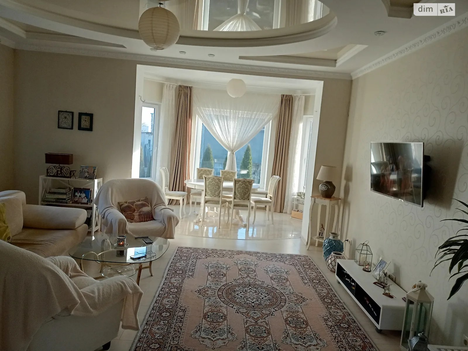 Продается дом на 2 этажа 215 кв. м с баней/сауной, цена: 145000 $ - фото 1