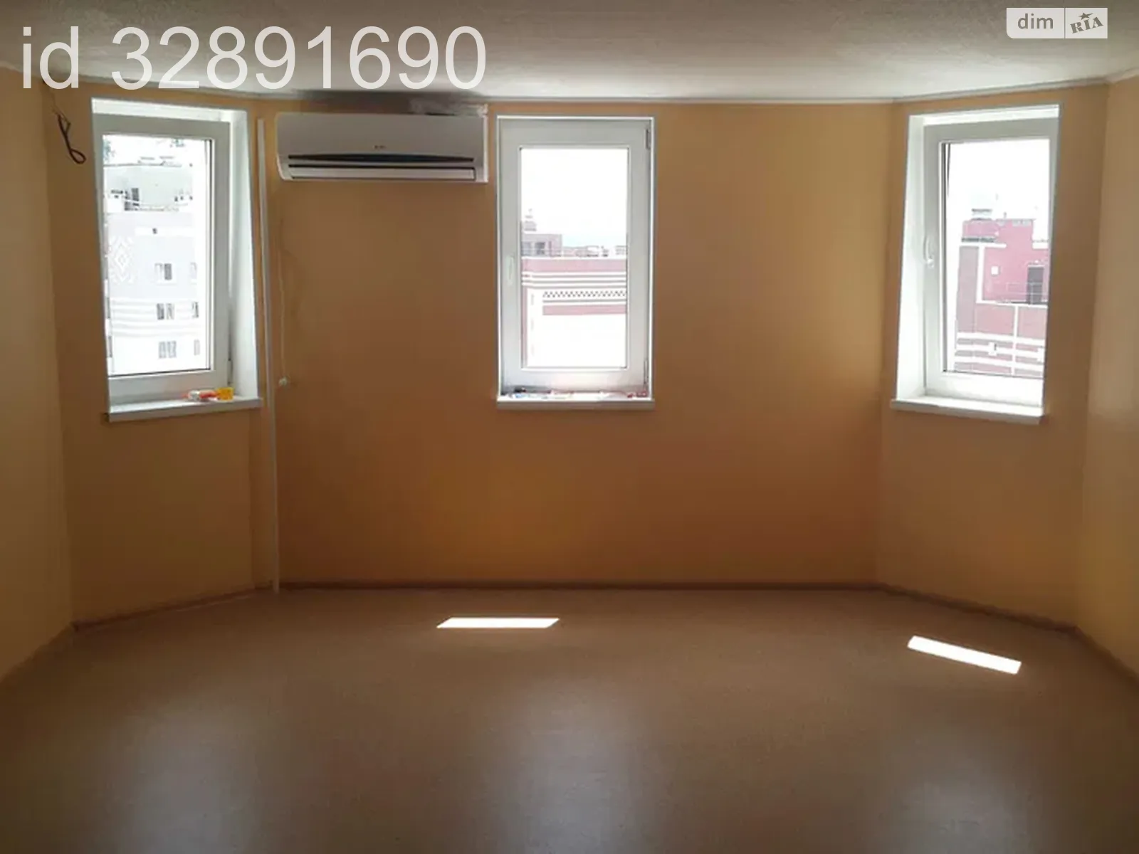 Продається офіс 95.4 кв. м в бізнес-центрі, цена: 78900 $ - фото 1