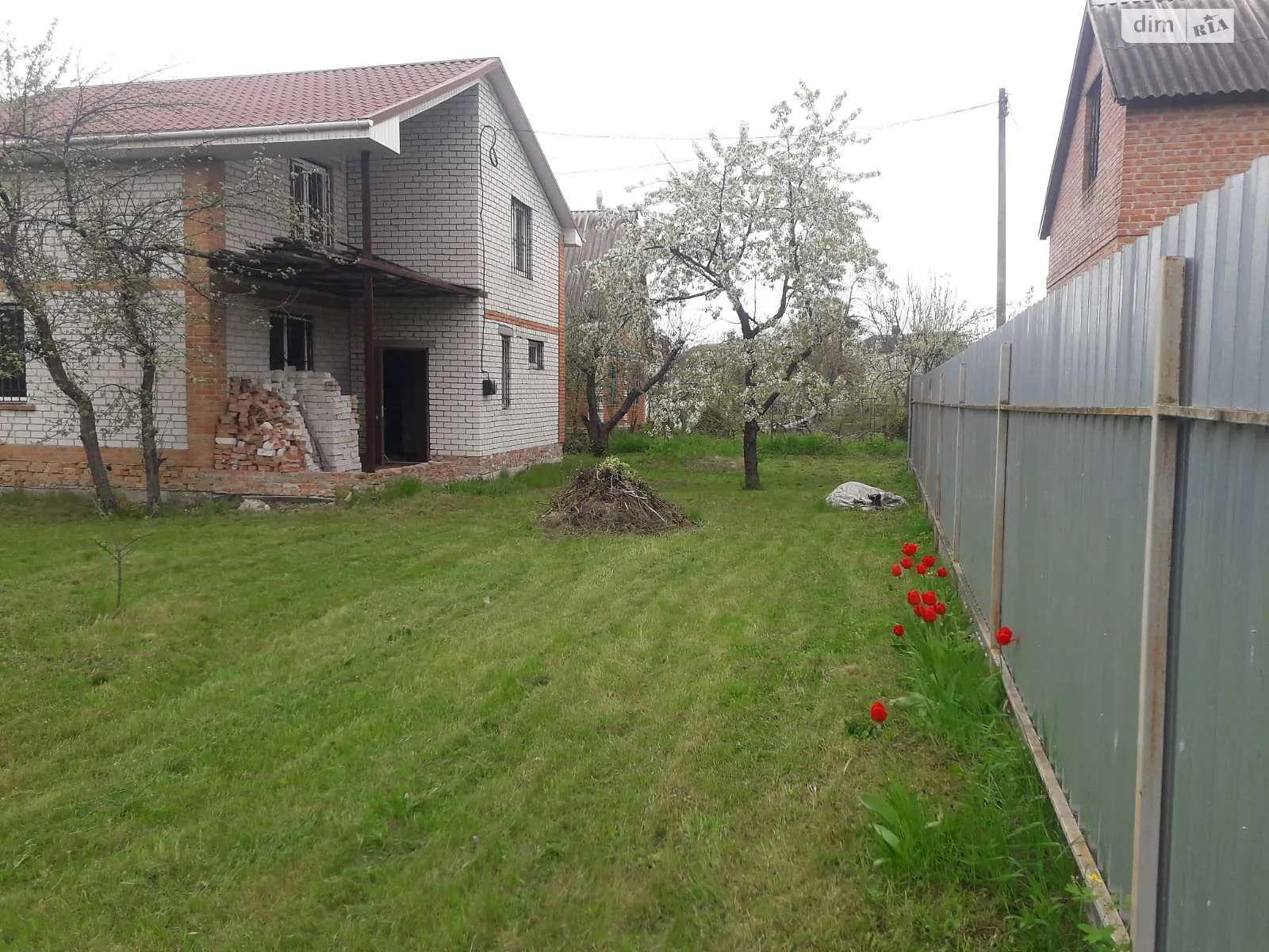 Продается дом на 2 этажа 111.5 кв. м с баней/сауной, цена: 31500 $ - фото 1