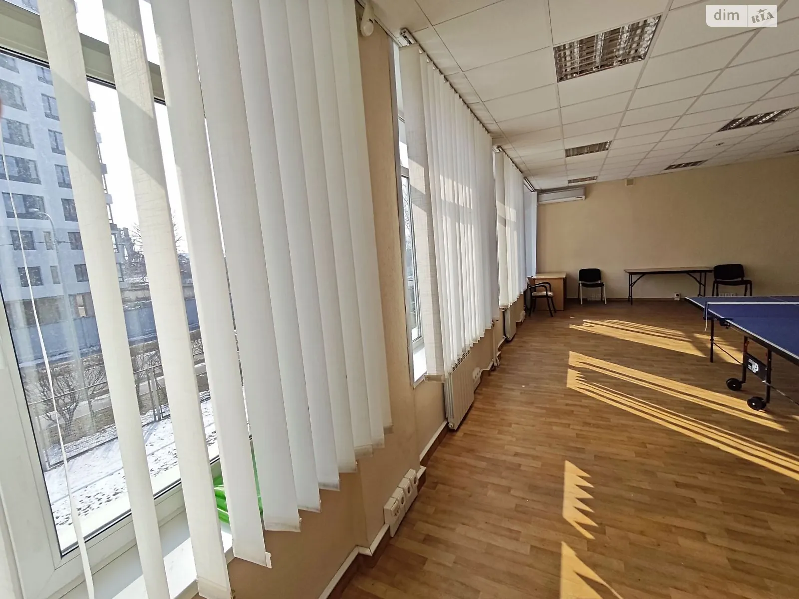 Сдается в аренду офис 79.1 кв. м в бизнес-центре, цена: 16820 грн - фото 1