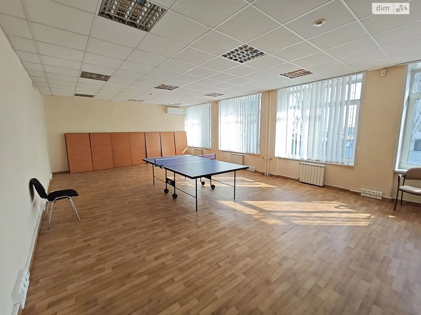 Сдается в аренду офис 79.1 кв. м в бизнес-центре, цена: 17240 грн - фото 1