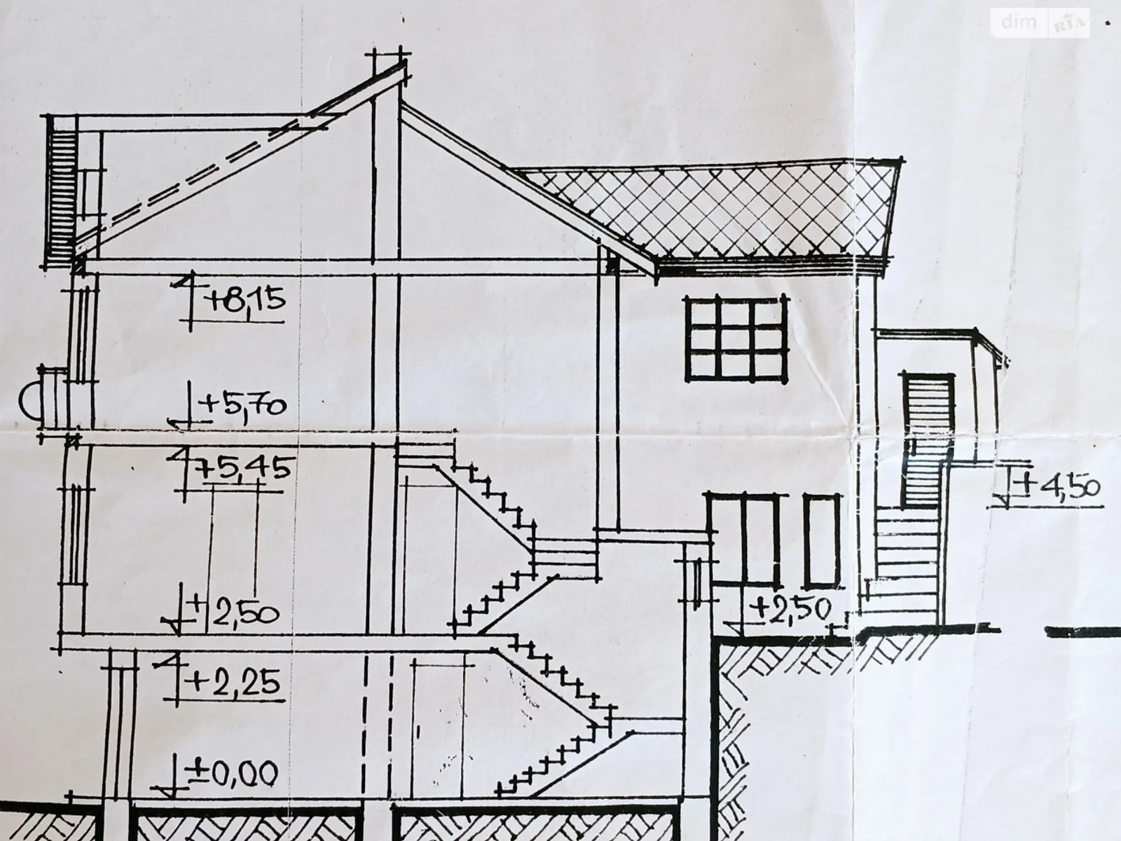 Продается дом на 3 этажа 162 кв. м с участком, цена: 309000 $ - фото 1