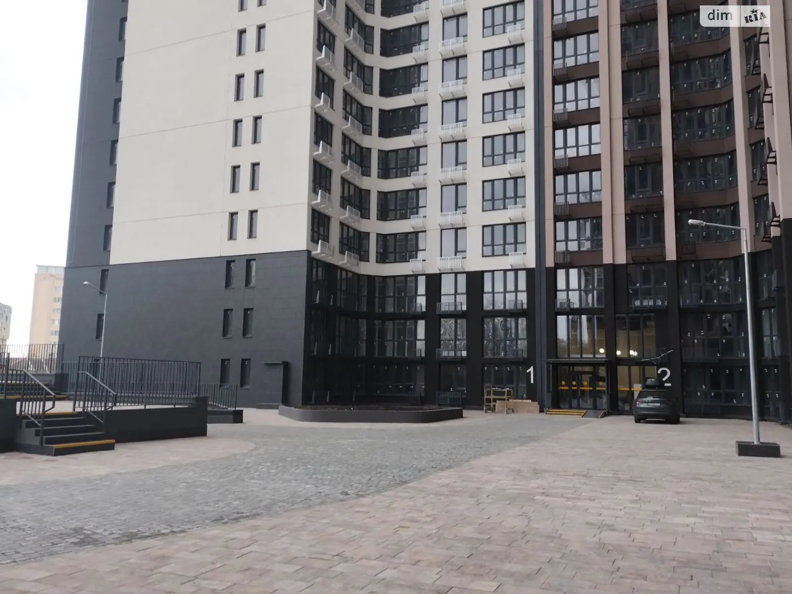 Продается 1-комнатная квартира 50 кв. м в Одессе, ул. Ивана Франко, 40 - фото 1