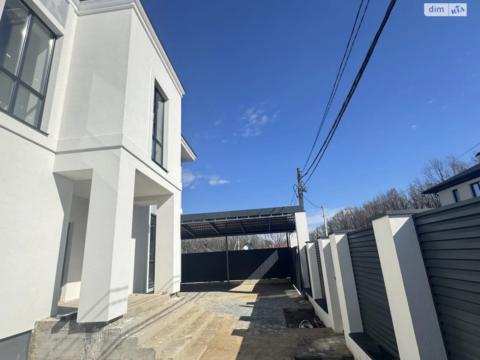 Продается дом на 2 этажа 170 кв. м с террасой, цена: 165000 $ - фото 1