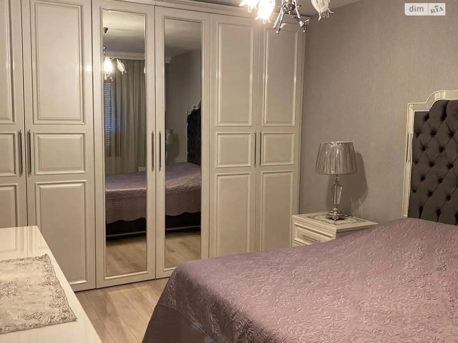 Здається в оренду 4-кімнатна квартира 170 кв. м у Києві, вул. Новоселицька, 10 - фото 1