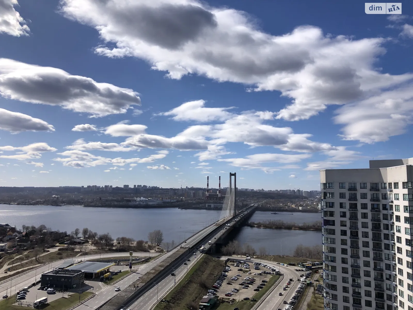 Продается 1-комнатная квартира 43 кв. м в Киеве, ул. Заречная - фото 1
