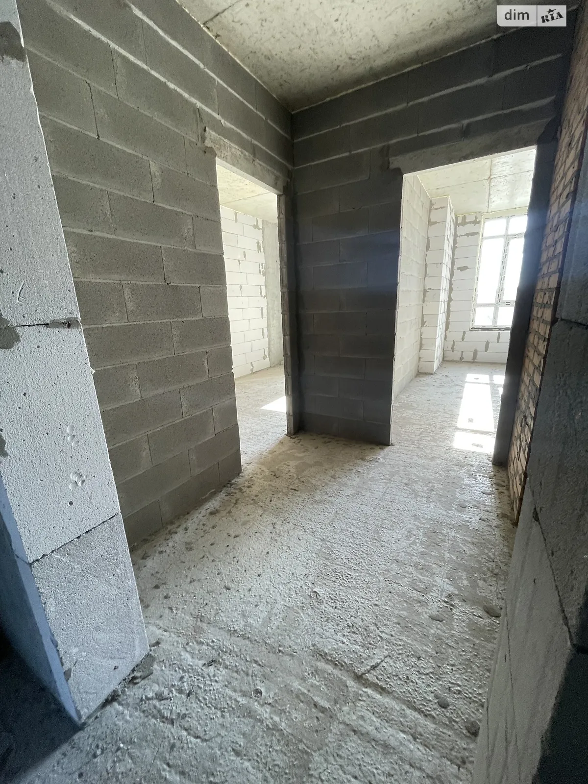 Продается 1-комнатная квартира 39 кв. м в Ирпене, ул. Ольги Кобылянской(Достоевского), 32 - фото 1