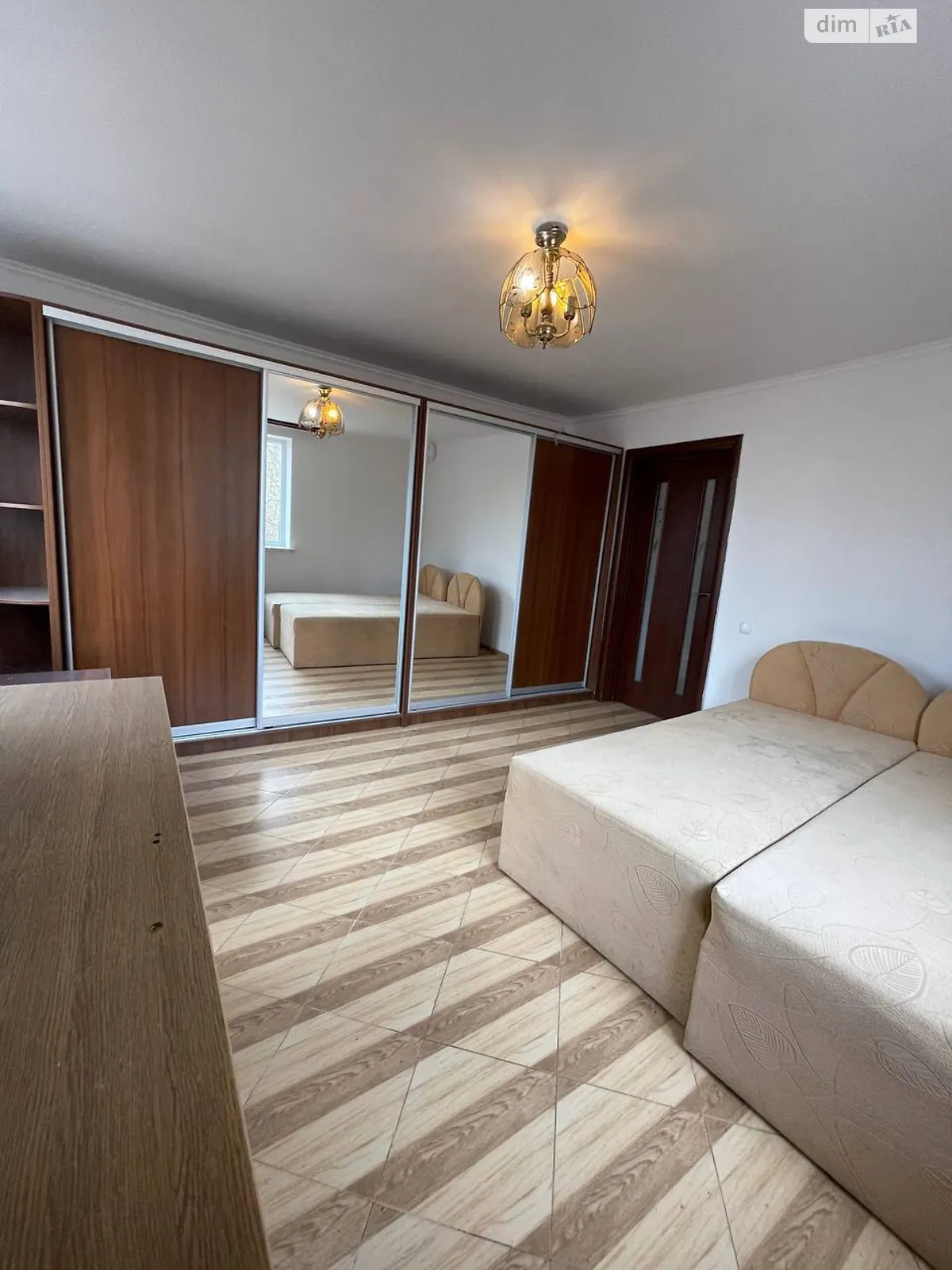 Сдается в аренду дом на 2 этажа 87 кв. м с беседкой, цена: 450 $ - фото 1