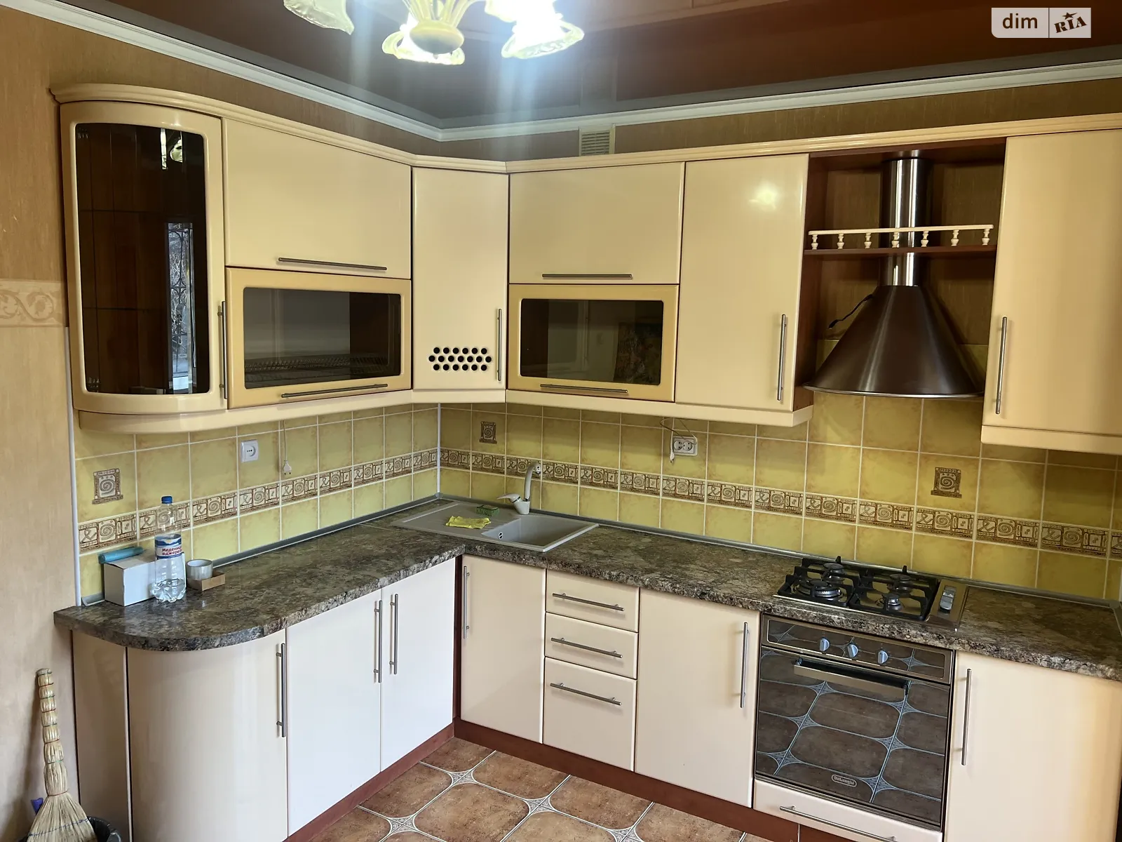 Продається 3-кімнатна квартира 80 кв. м у Вінниці, вул. Пирогова, 115А - фото 1