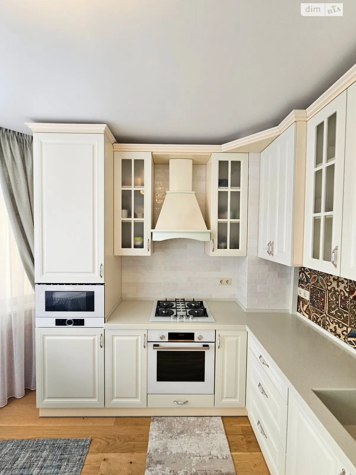 Продается 1-комнатная квартира 45.9 кв. м в Буче, ул. Пушкинская, 2К - фото 1