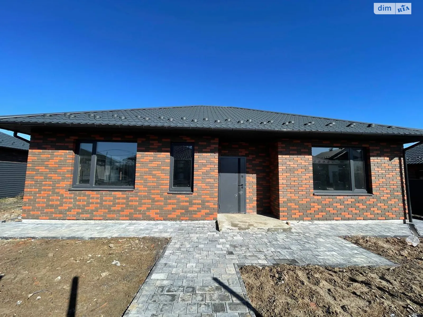 Продається одноповерховий будинок 105 кв. м з садом, цена: 75000 $ - фото 1