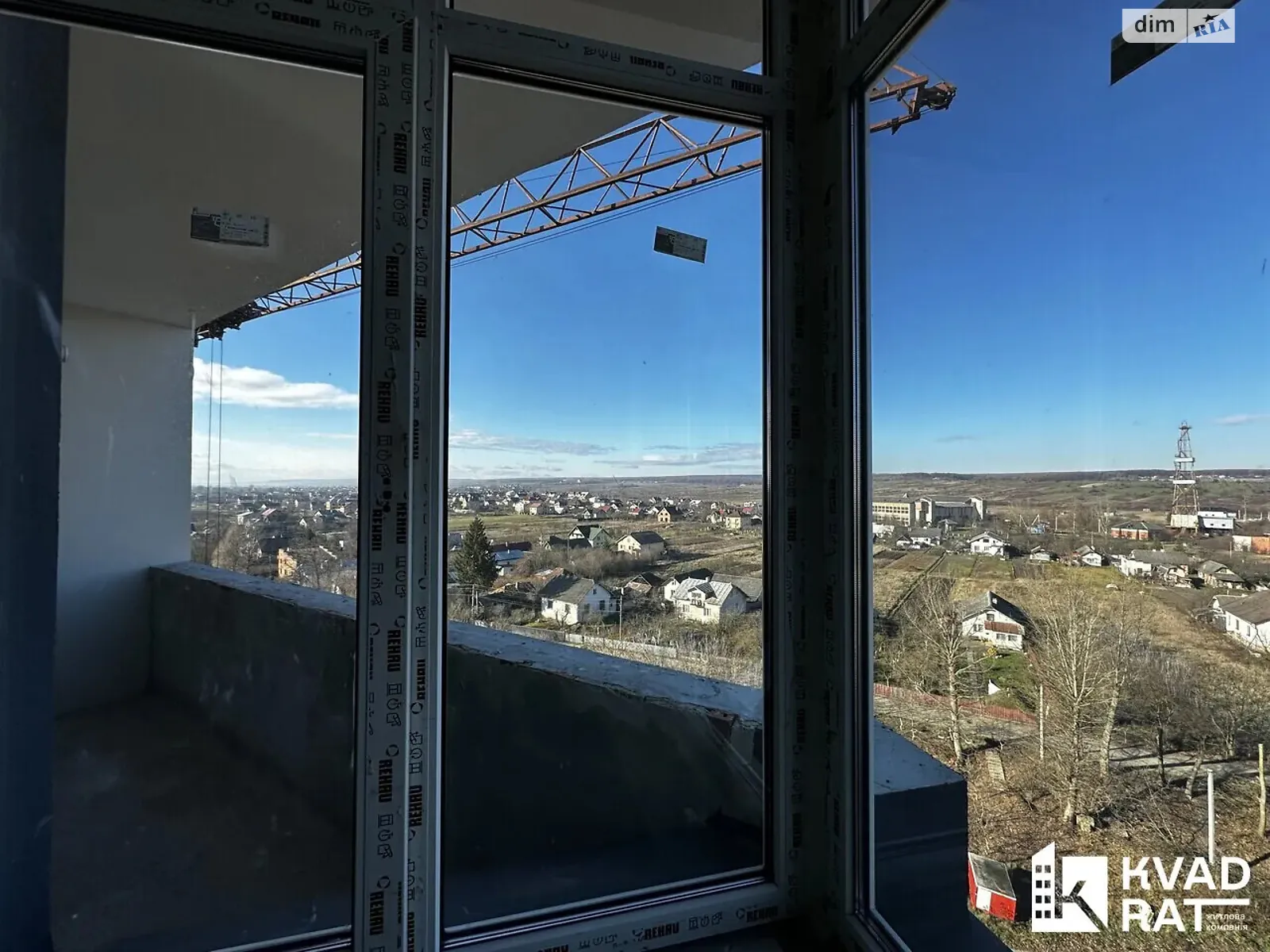Продается 1-комнатная квартира 47 кв. м в Загвоздье, ул. Набережная, 1 - фото 1