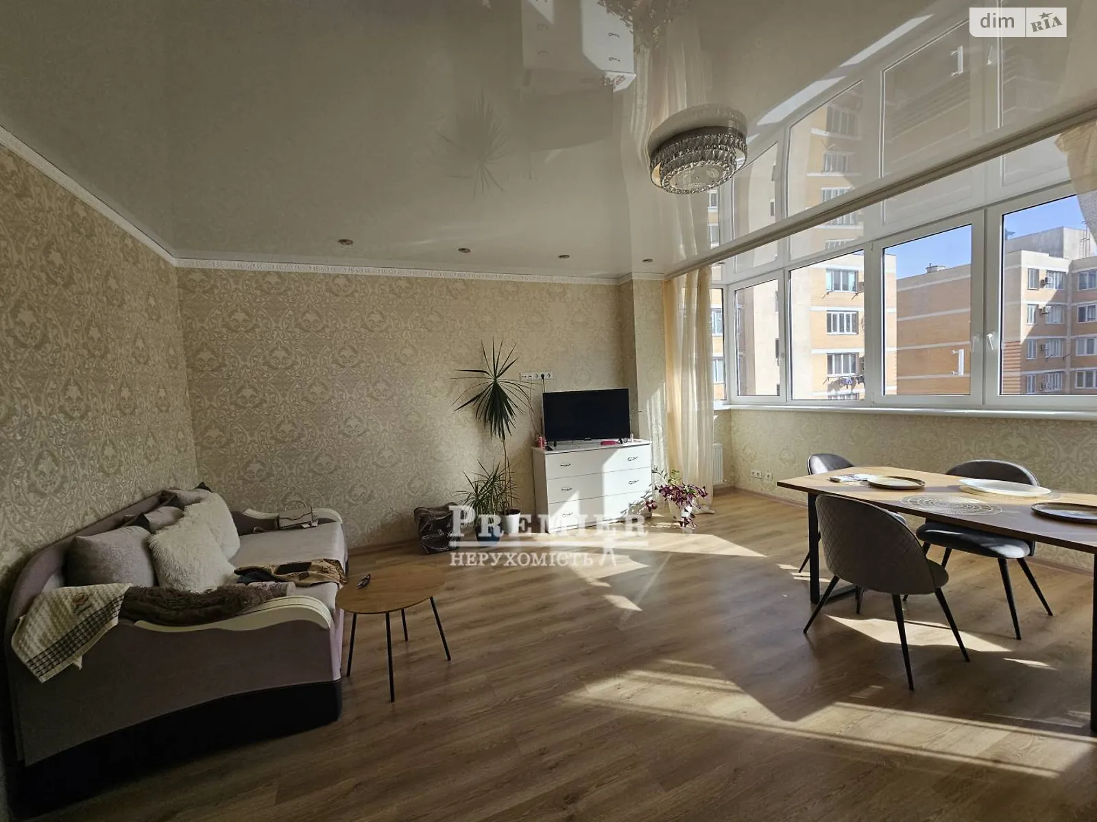 Продается 1-комнатная квартира 34.7 кв. м в Черноморске, ул. Защитников Украины(1 Мая) - фото 1