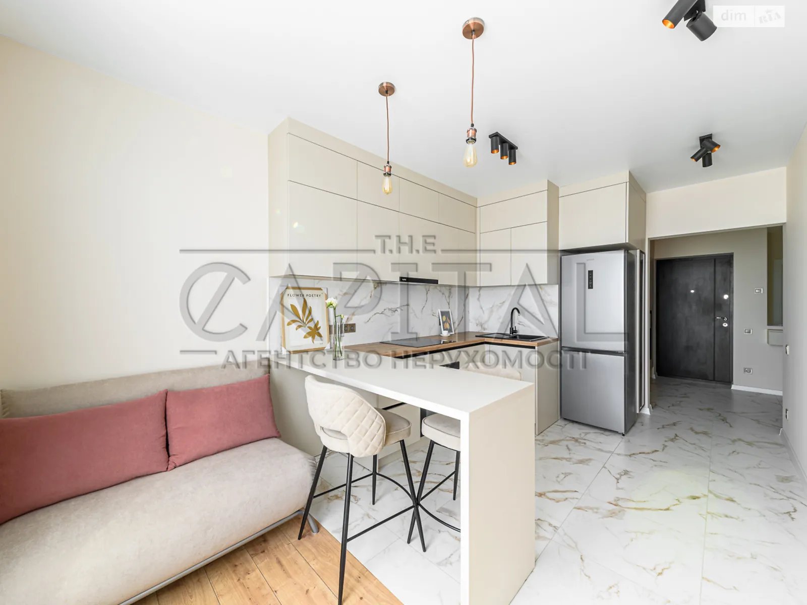 Продается 1-комнатная квартира 41 кв. м в Киеве, ул. Александра Олеся, 9А - фото 1