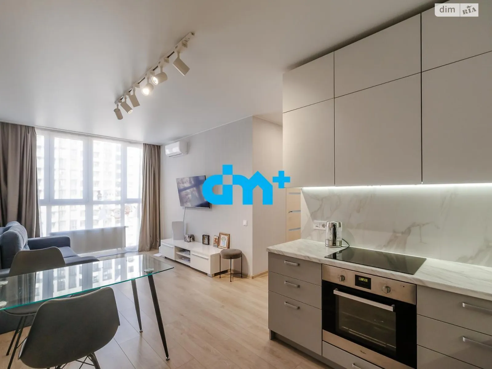 Продается 1-комнатная квартира 43 кв. м в Киеве, ул. Тираспольская, 54 - фото 1