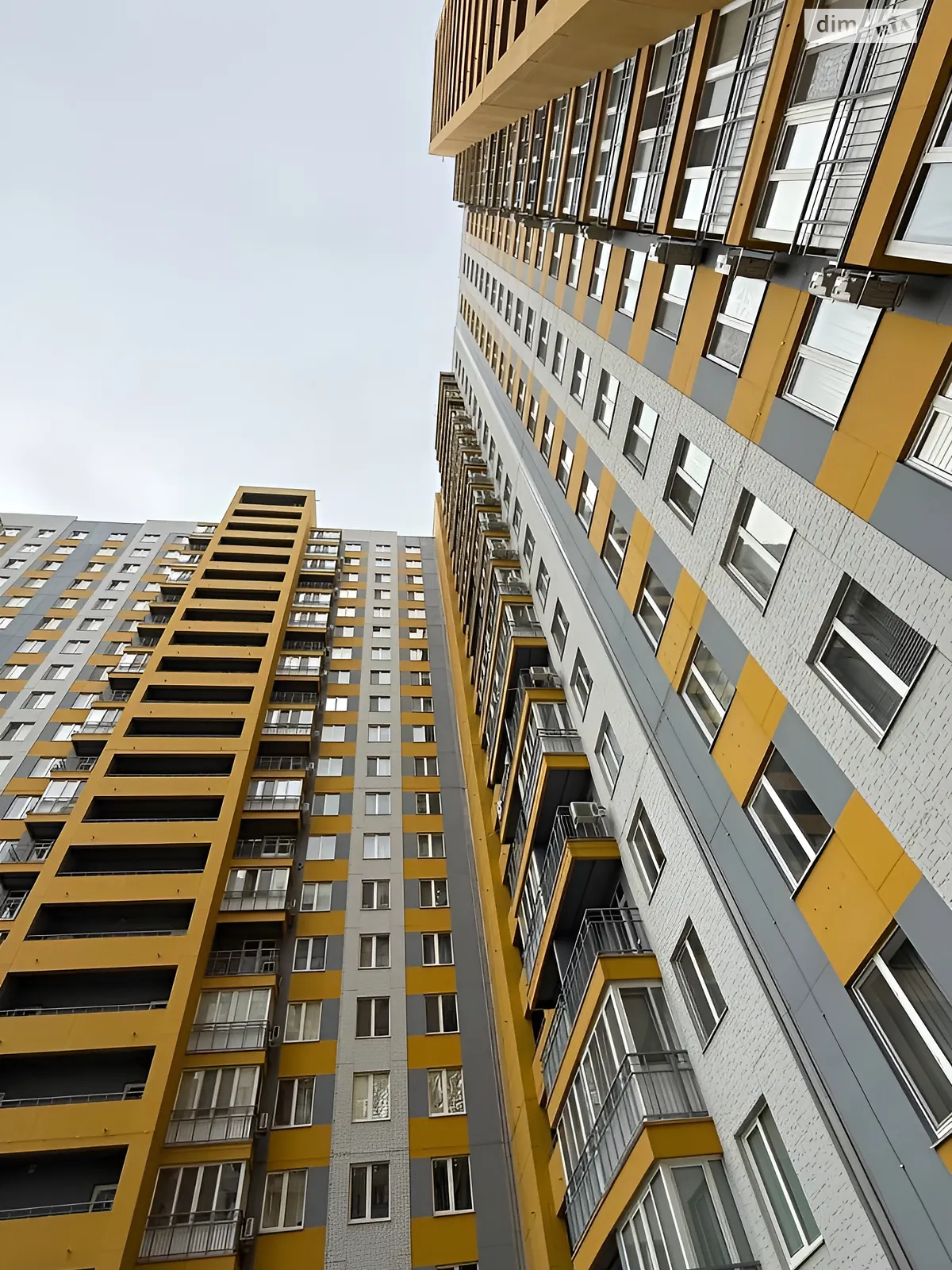 Продается 1-комнатная квартира 57.6 кв. м в Одессе, ул. Михайловская, 8/8 - фото 1