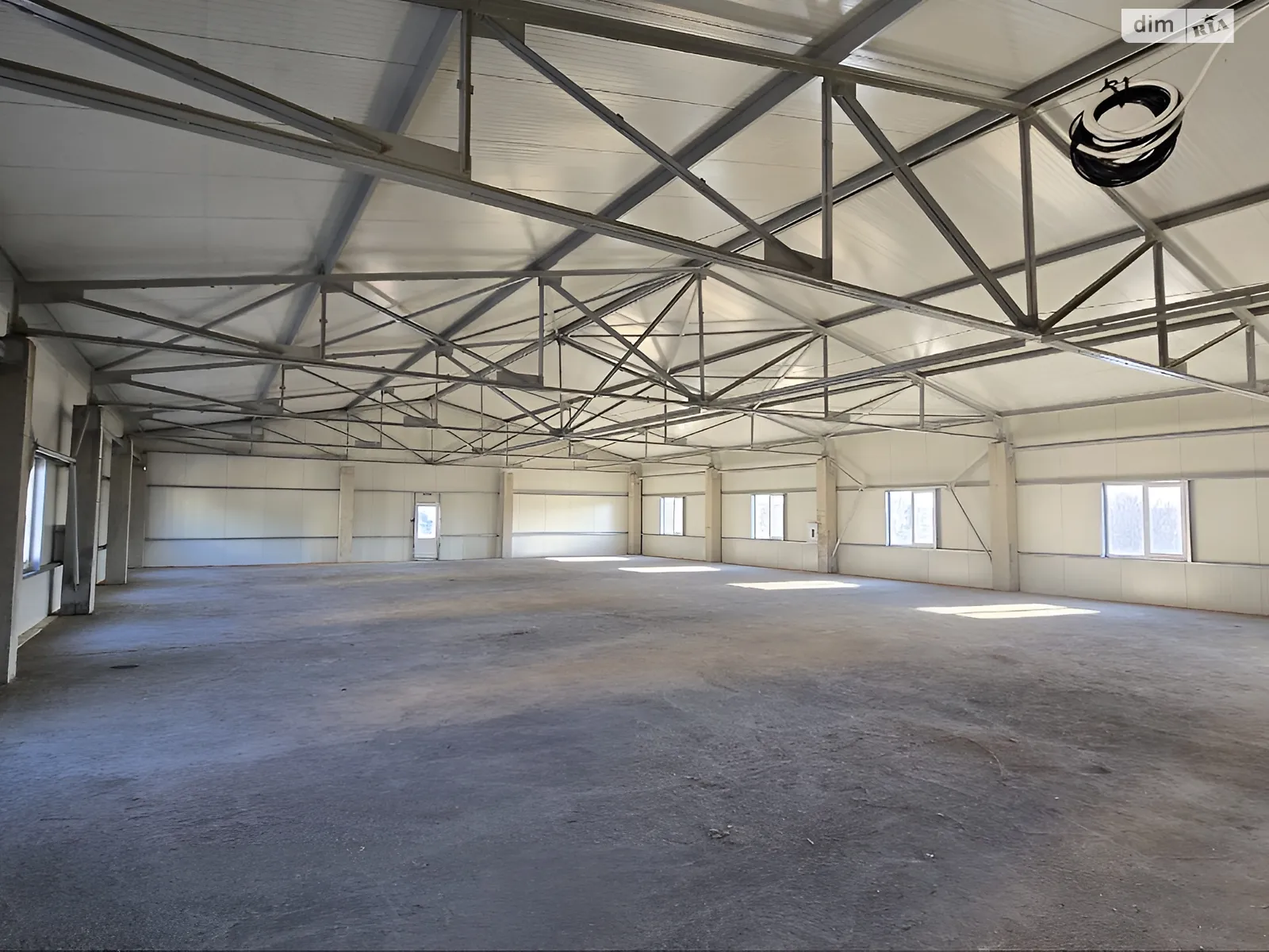 Продается помещения свободного назначения 1113.4 кв. м в 2-этажном здании, цена: 700000 $ - фото 1