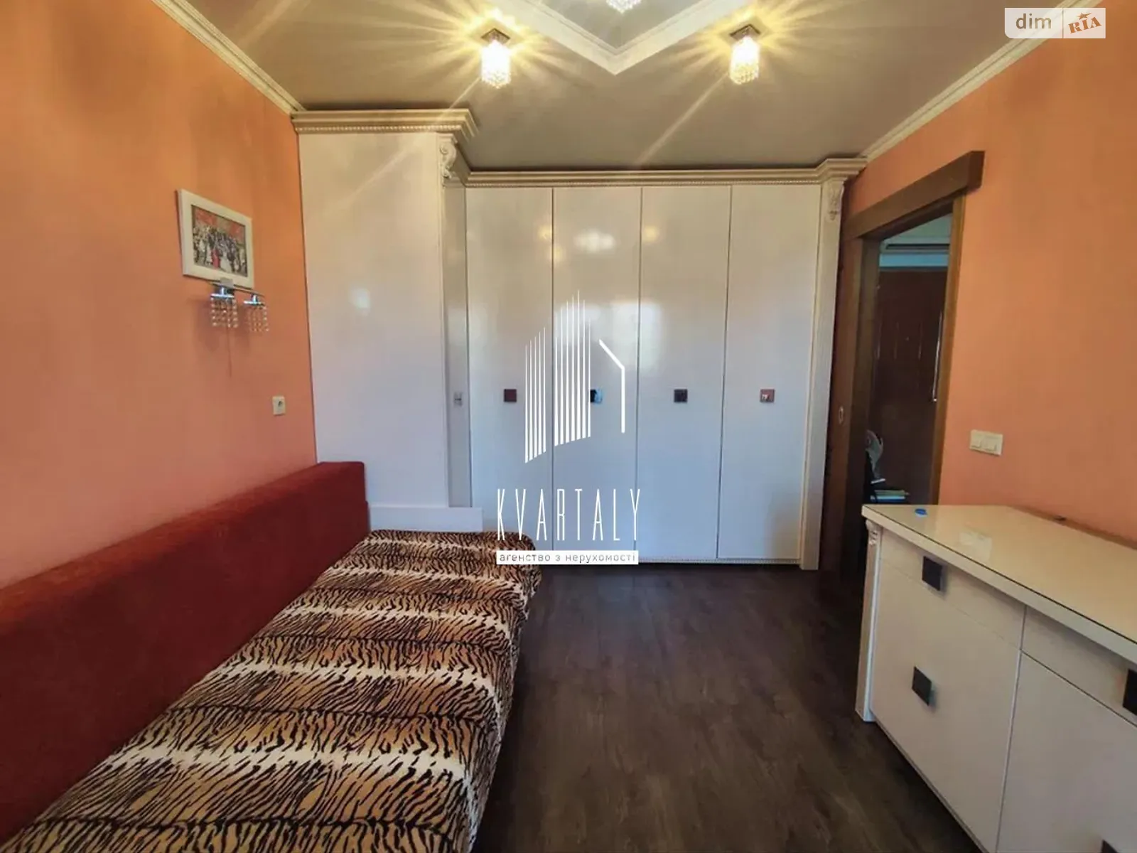 Продается 1-комнатная квартира 26.5 кв. м в Киеве, ул. Александра Махова(Жолудева), 5 - фото 1