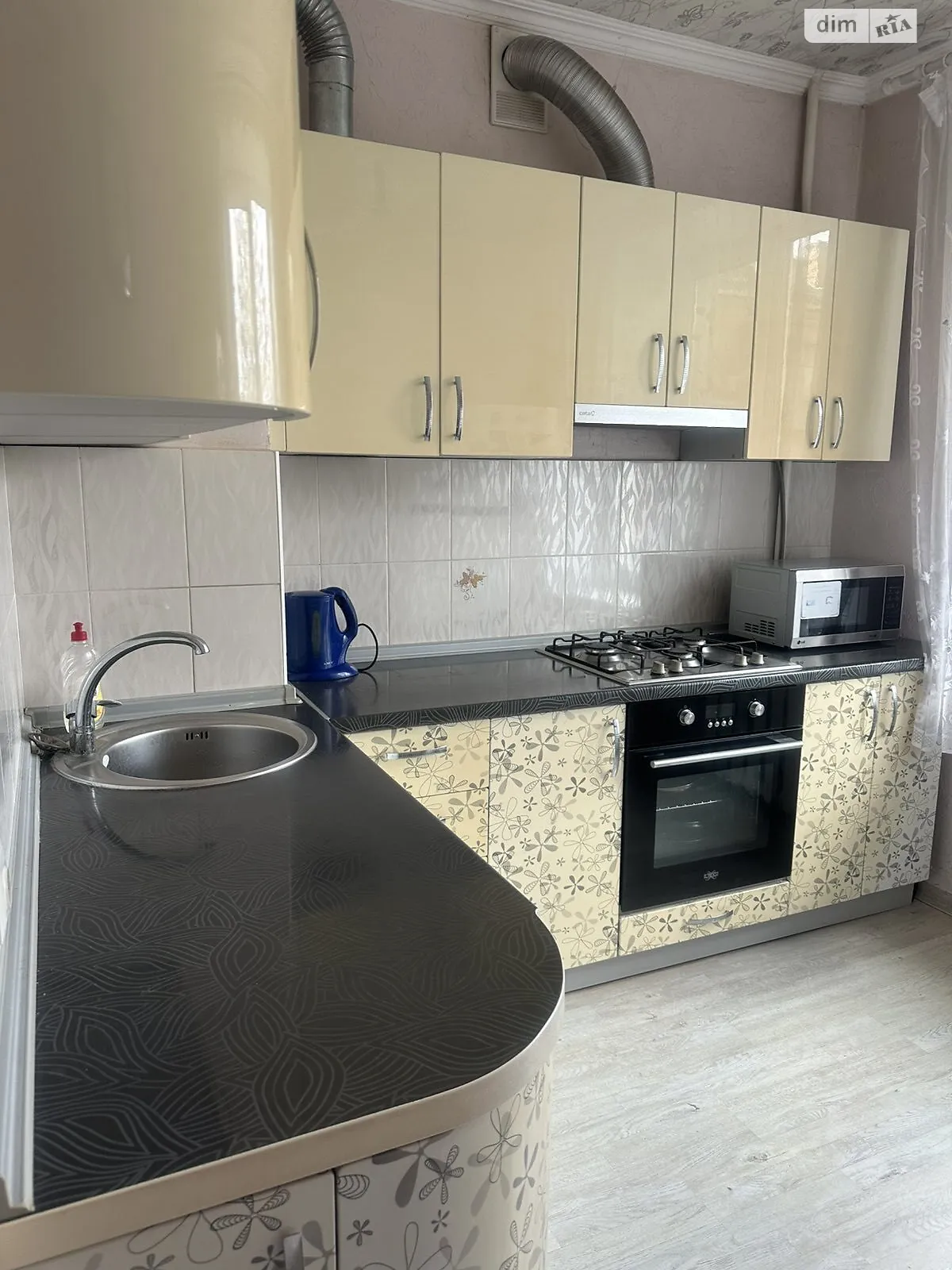 Продается 2-комнатная квартира 55.5 кв. м в Кривом Роге, ул. Сергея Колачевского(23 февраля), 24 - фото 1