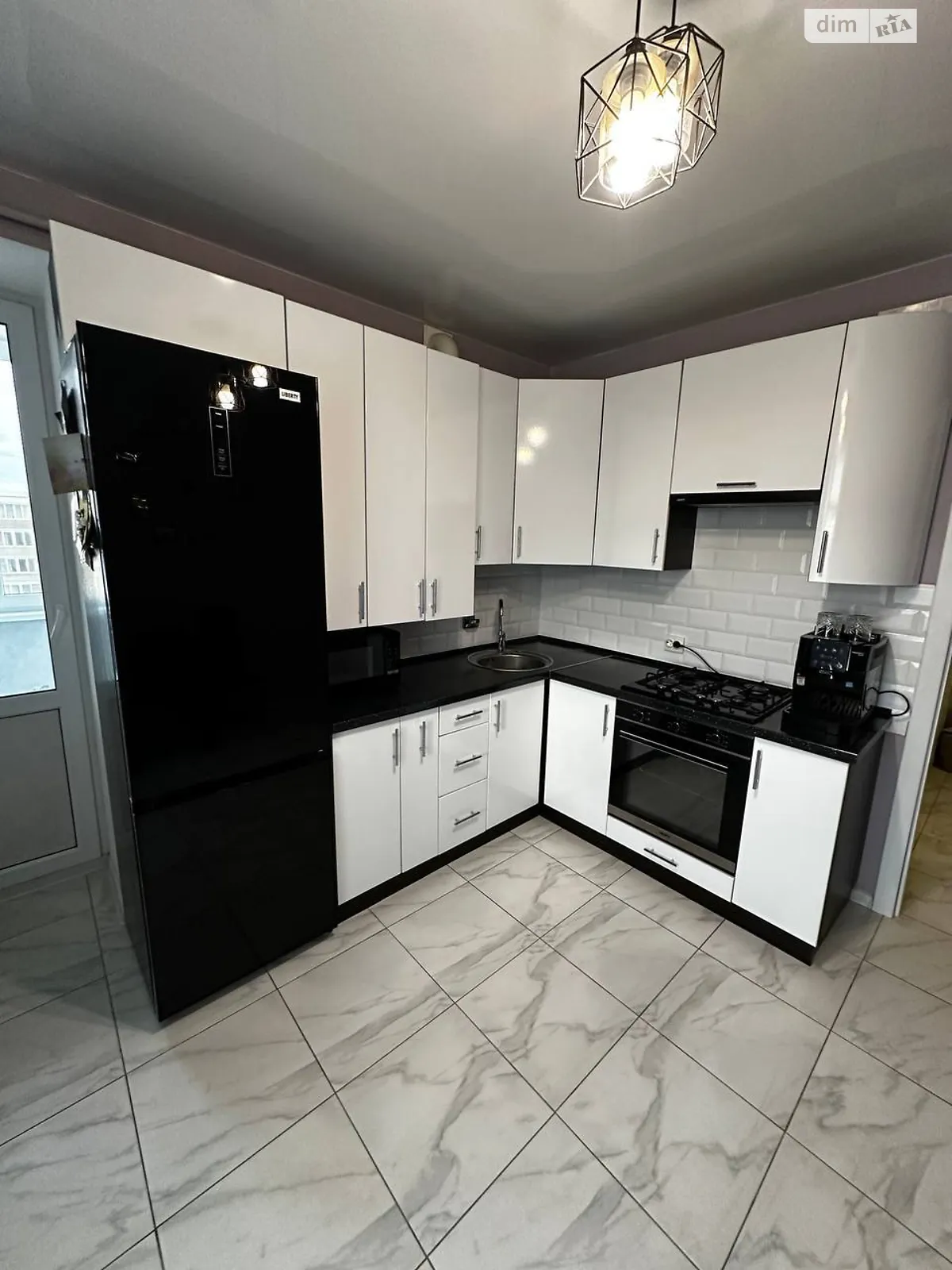 Продается 1-комнатная квартира 53 кв. м в Хмельницком, ул. Озерная, 6/3 - фото 1