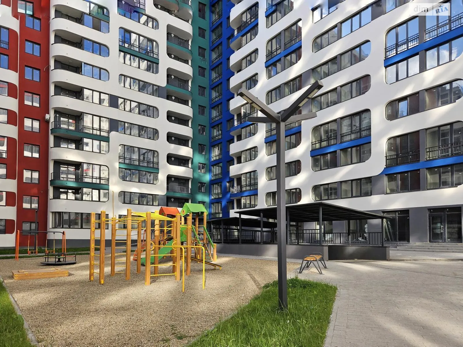 Продается 1-комнатная квартира 38.5 кв. м в Сокольниках, ул. Трускавецкая - фото 1