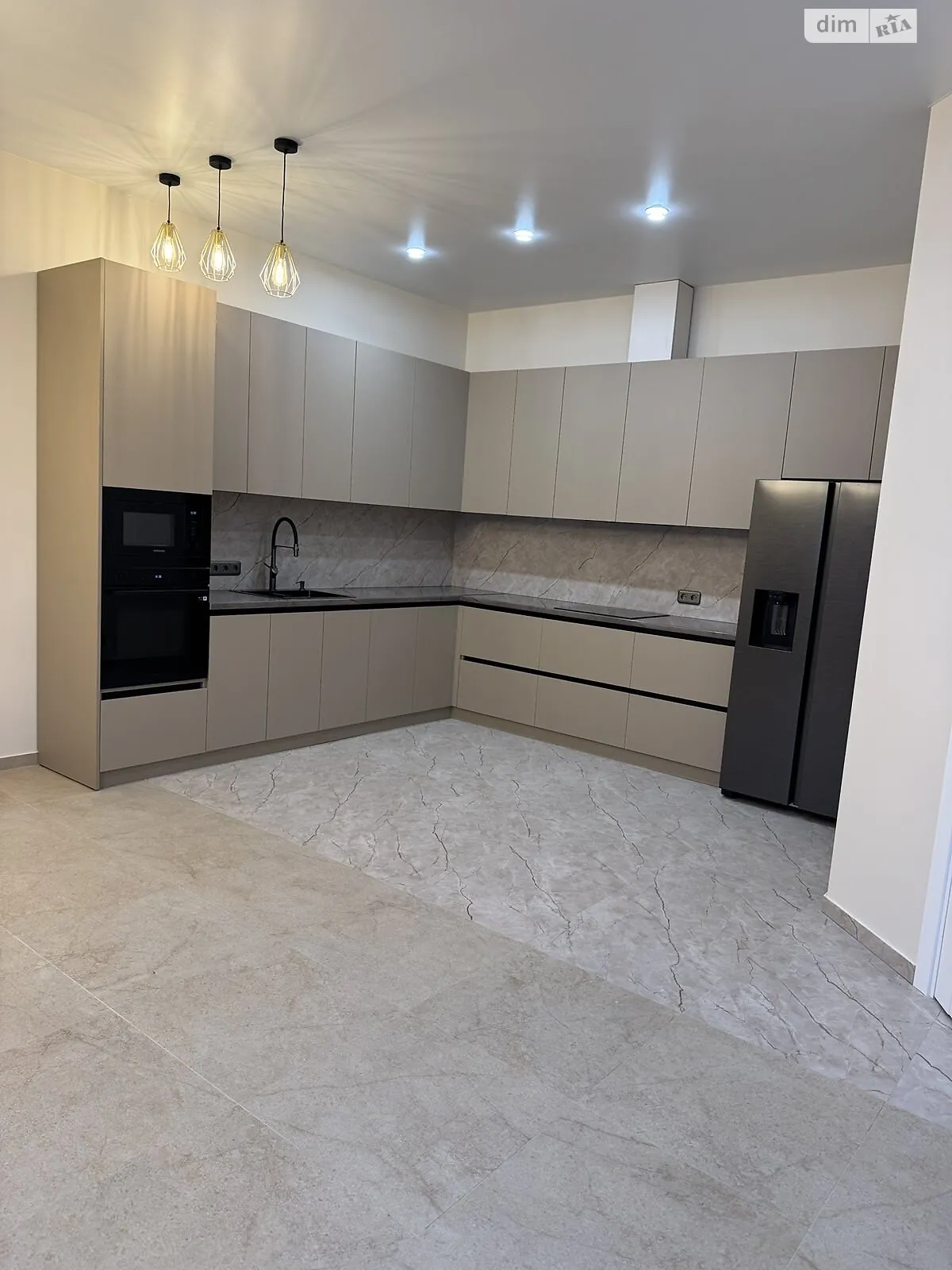мас. Стрелецкий Ровно, цена: 115000 $ - фото 1