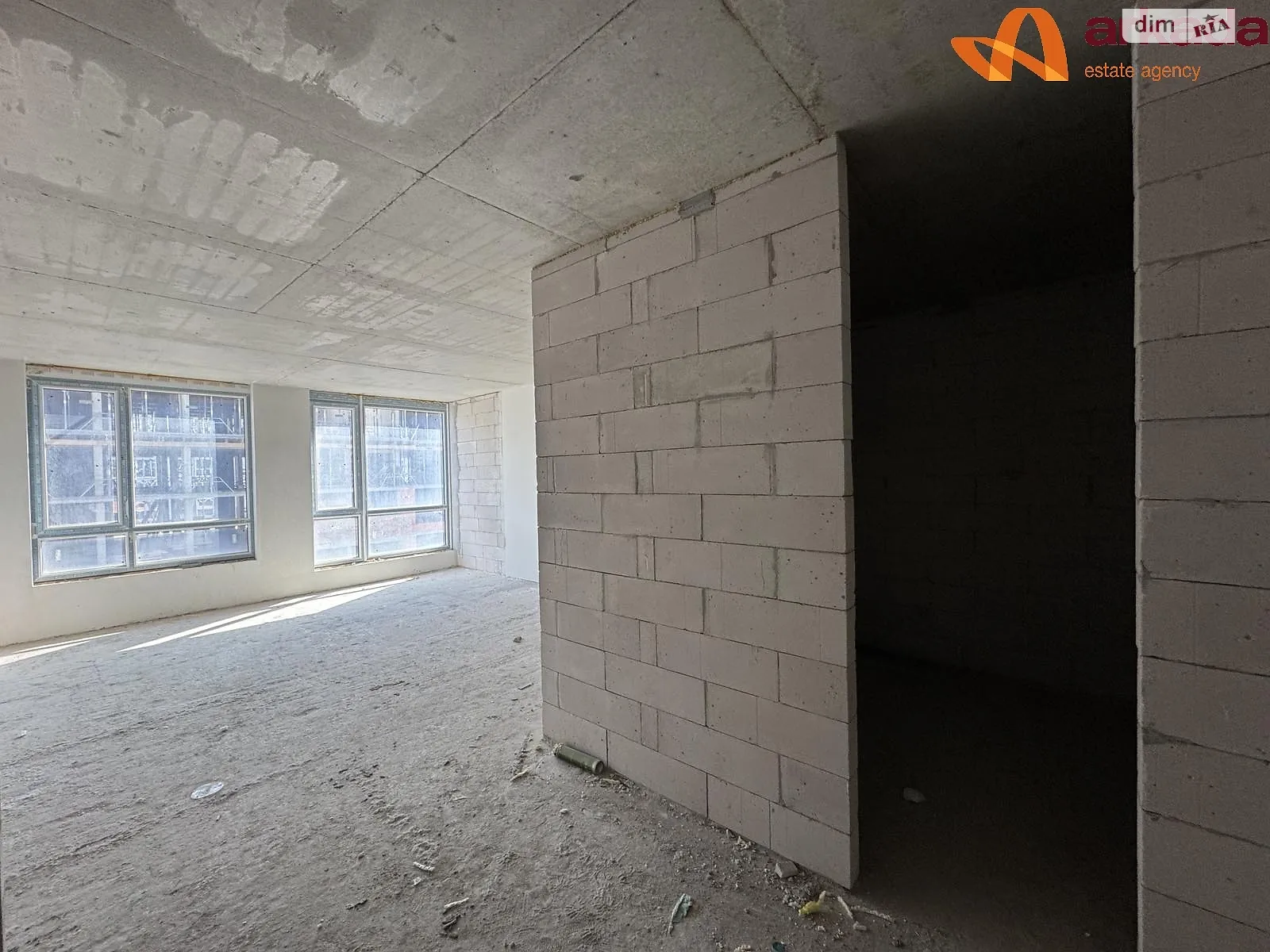 Продается 1-комнатная квартира 42 кв. м в Ивано-Франковске, цена: 37500 $ - фото 1