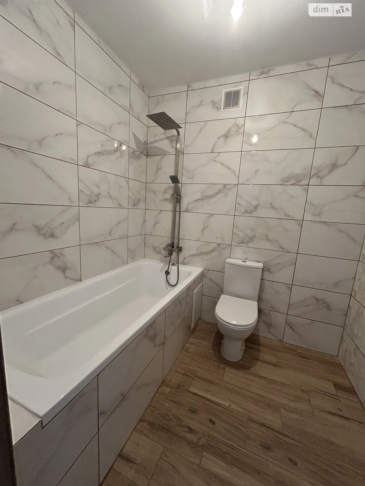 Продается 1-комнатная квартира 42 кв. м в, цена: 34000 $ - фото 1