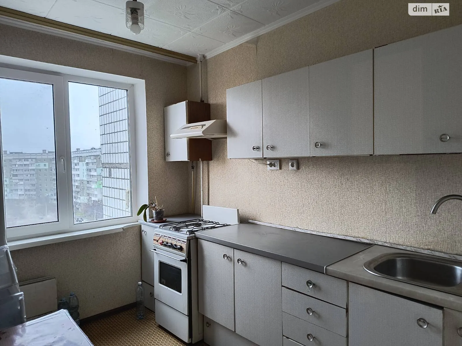 Здається в оренду 3-кімнатна квартира 63 кв. м у Черкасах, вул. Припортова - фото 1